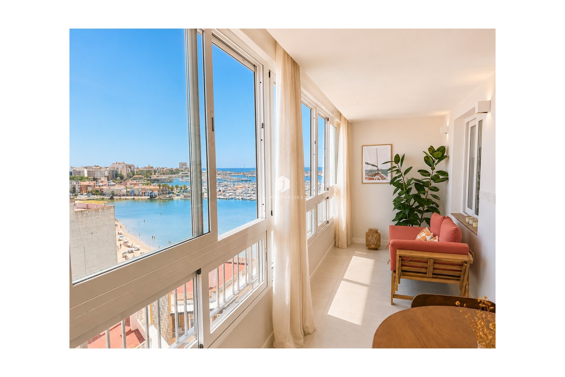 Resale - Apartment / flat -
Torrevieja - Costa Blanca