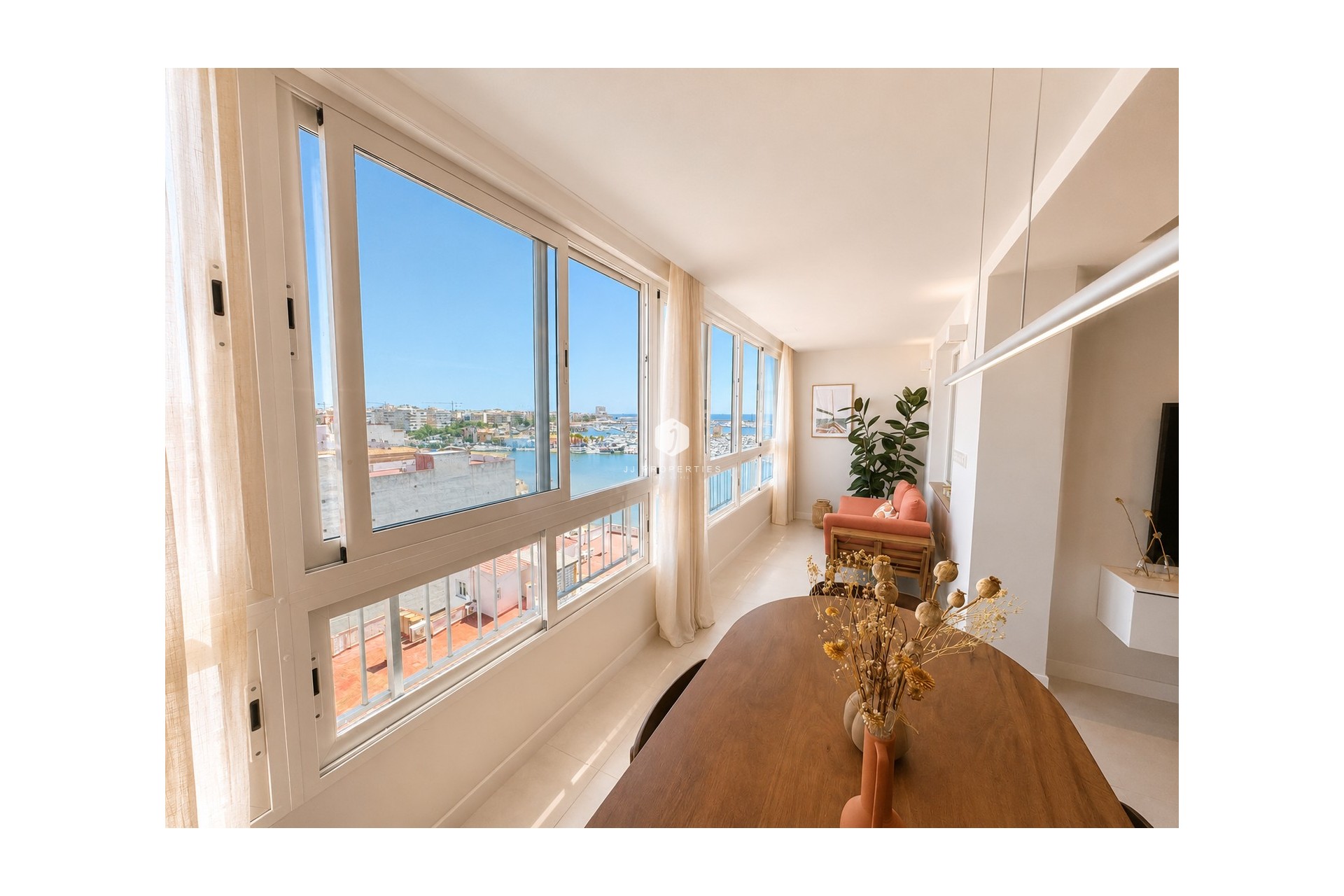 Resale - Apartment / flat -
Torrevieja - Costa Blanca