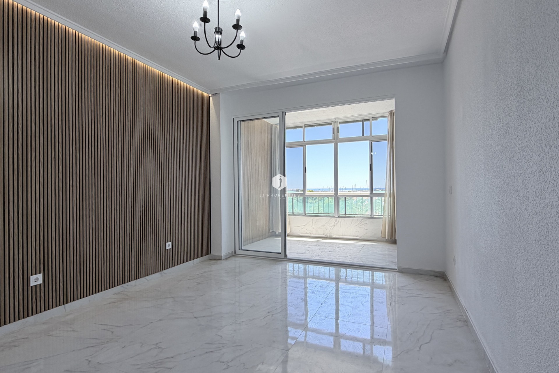 Resale - Apartment / flat -
Torrevieja - Costa Blanca