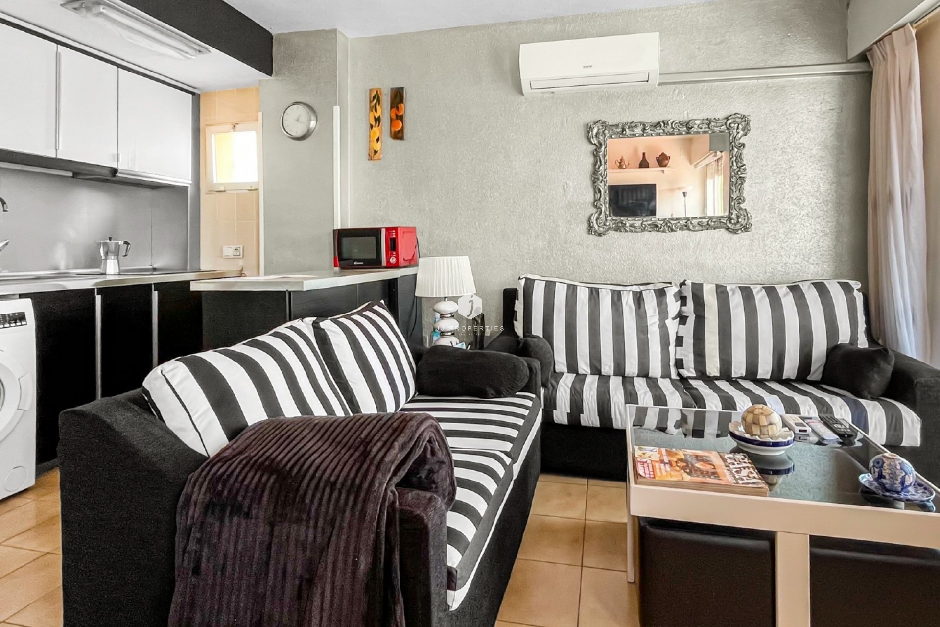 Resale - Apartment / flat -
Torrevieja - Costa Blanca