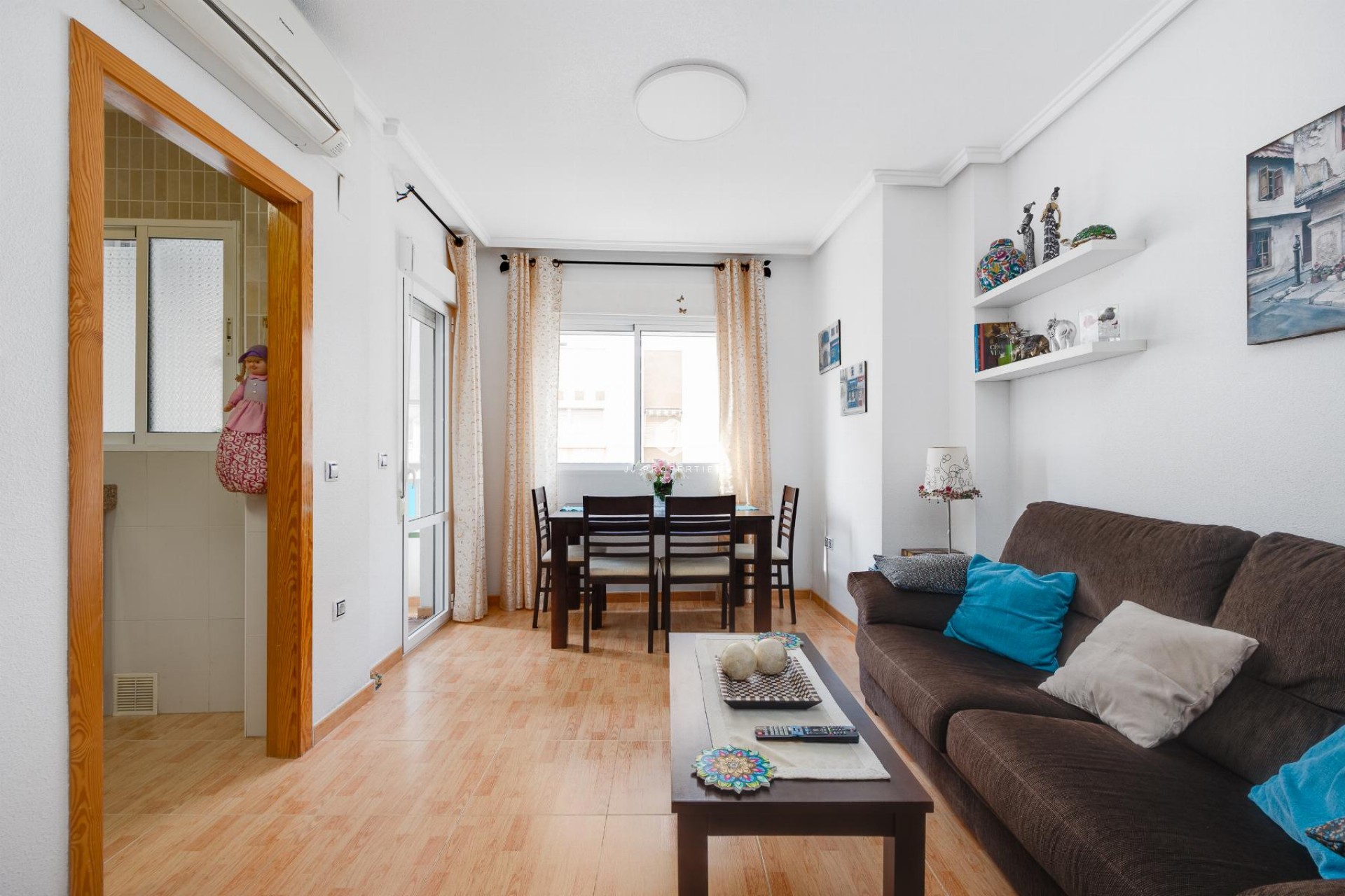 Resale - Apartment / flat -
Torrevieja - Costa Blanca