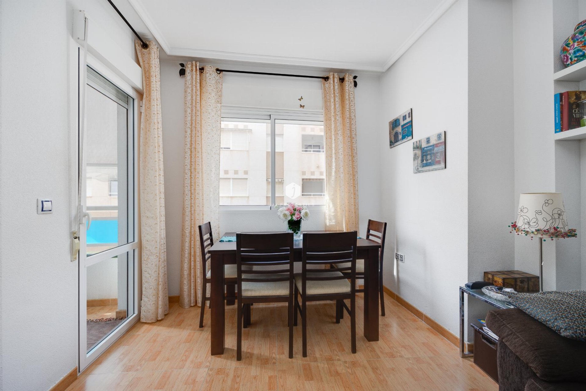 Resale - Apartment / flat -
Torrevieja - Costa Blanca