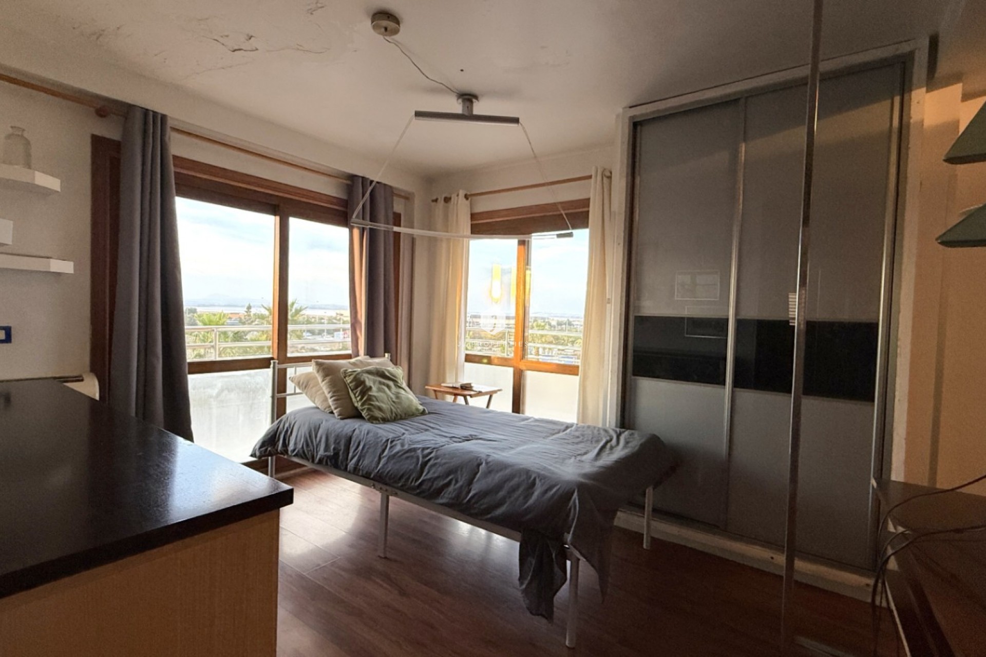 Resale - Apartment / flat -
Torrevieja - Costa Blanca