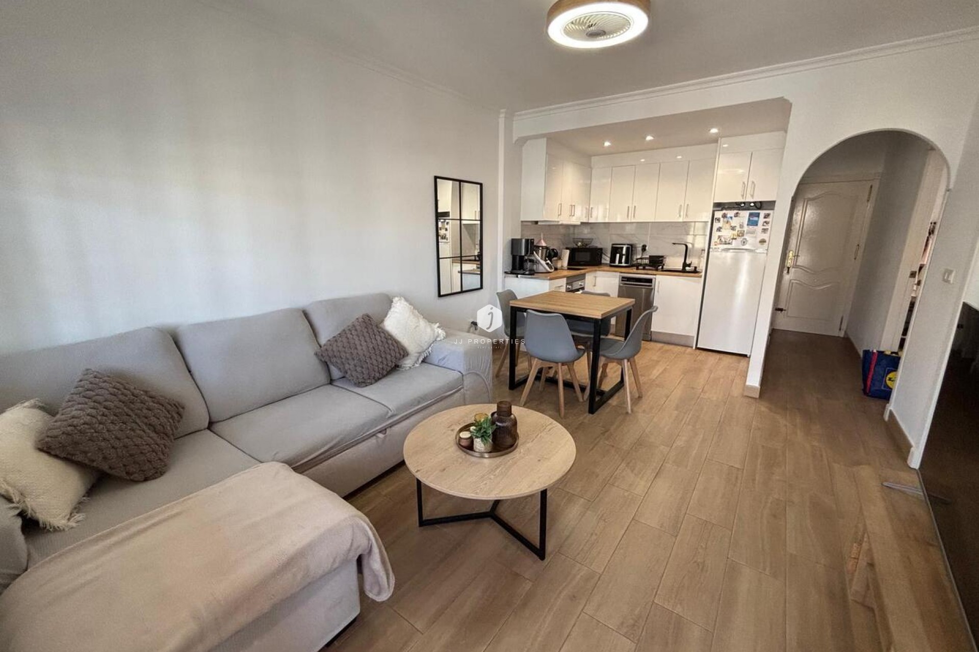 Resale - Apartment / flat -
Torrevieja - Costa Blanca
