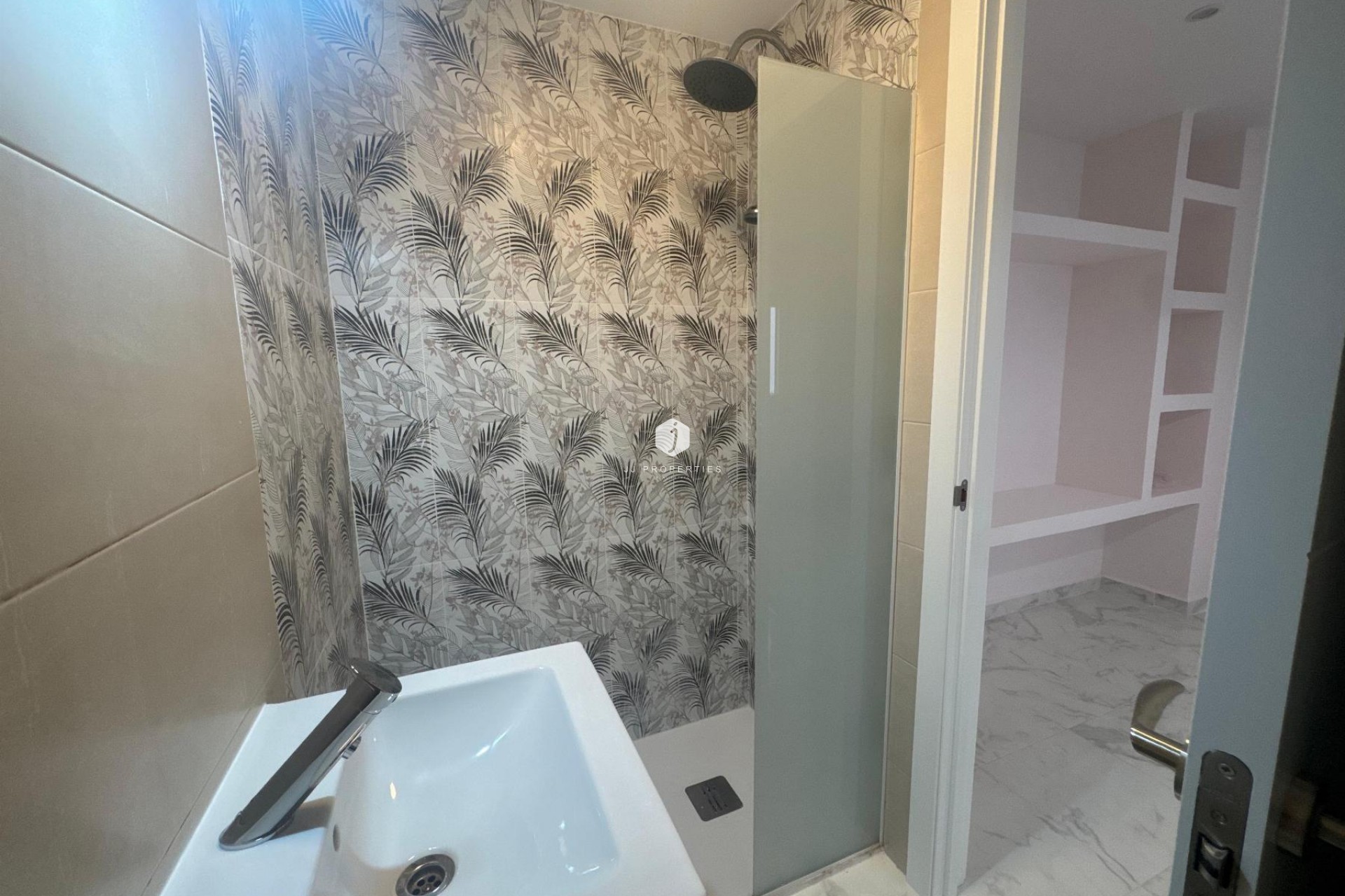 Resale - Apartment / flat -
Torrevieja - Costa Blanca