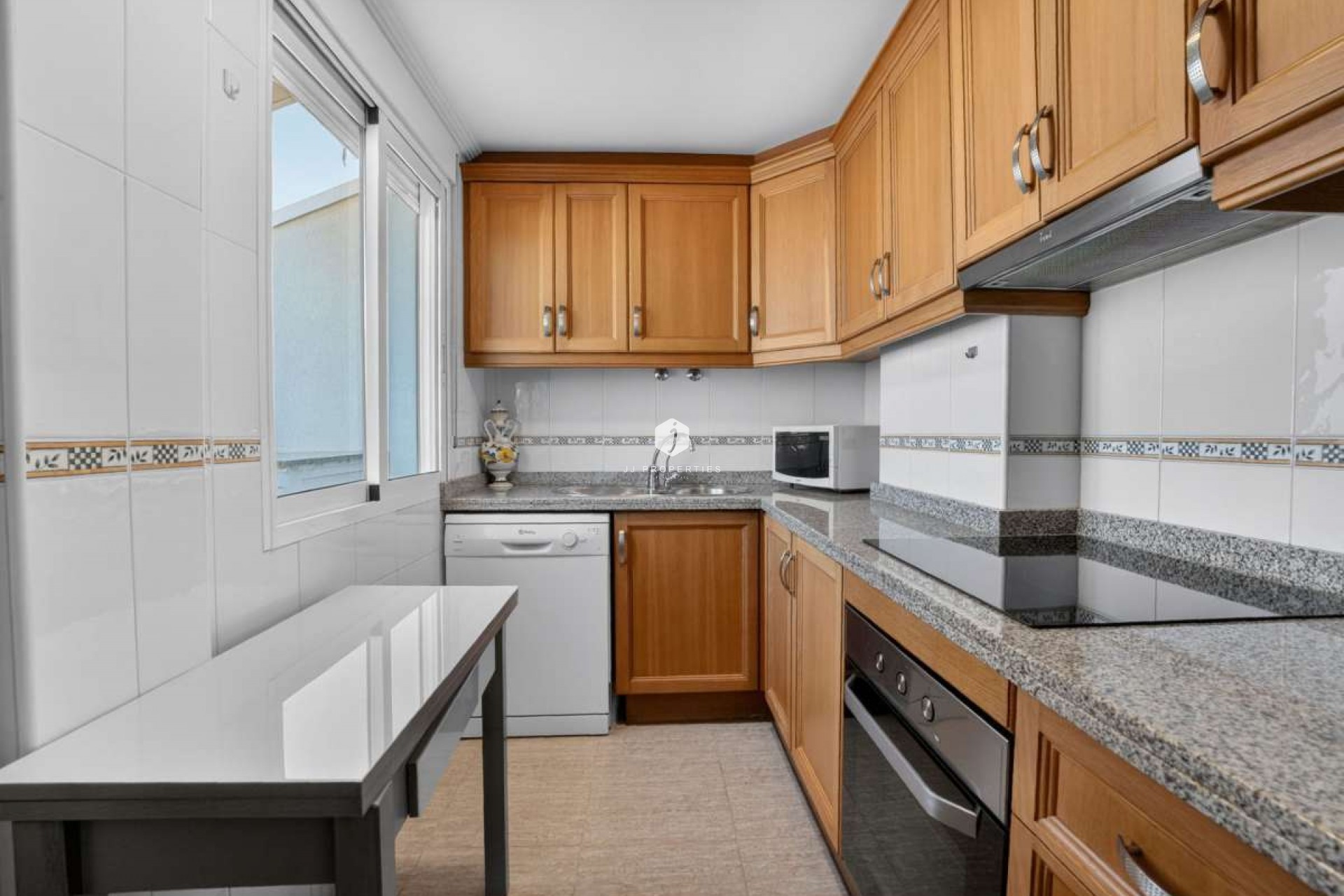 Resale - Apartment / flat -
Torrevieja - Costa Blanca