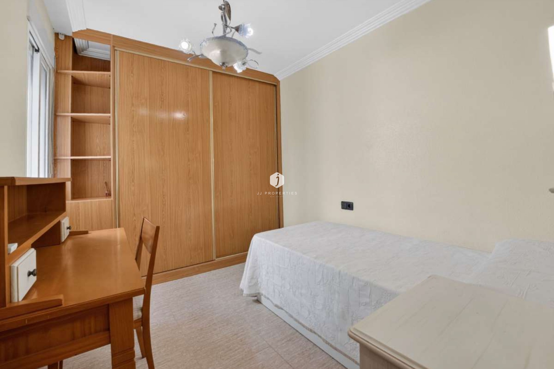 Resale - Apartment / flat -
Torrevieja - Costa Blanca