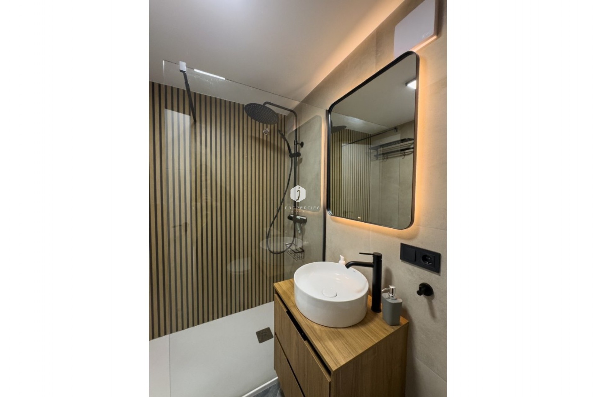 Resale - Apartment / flat -
Torrevieja - Costa Blanca