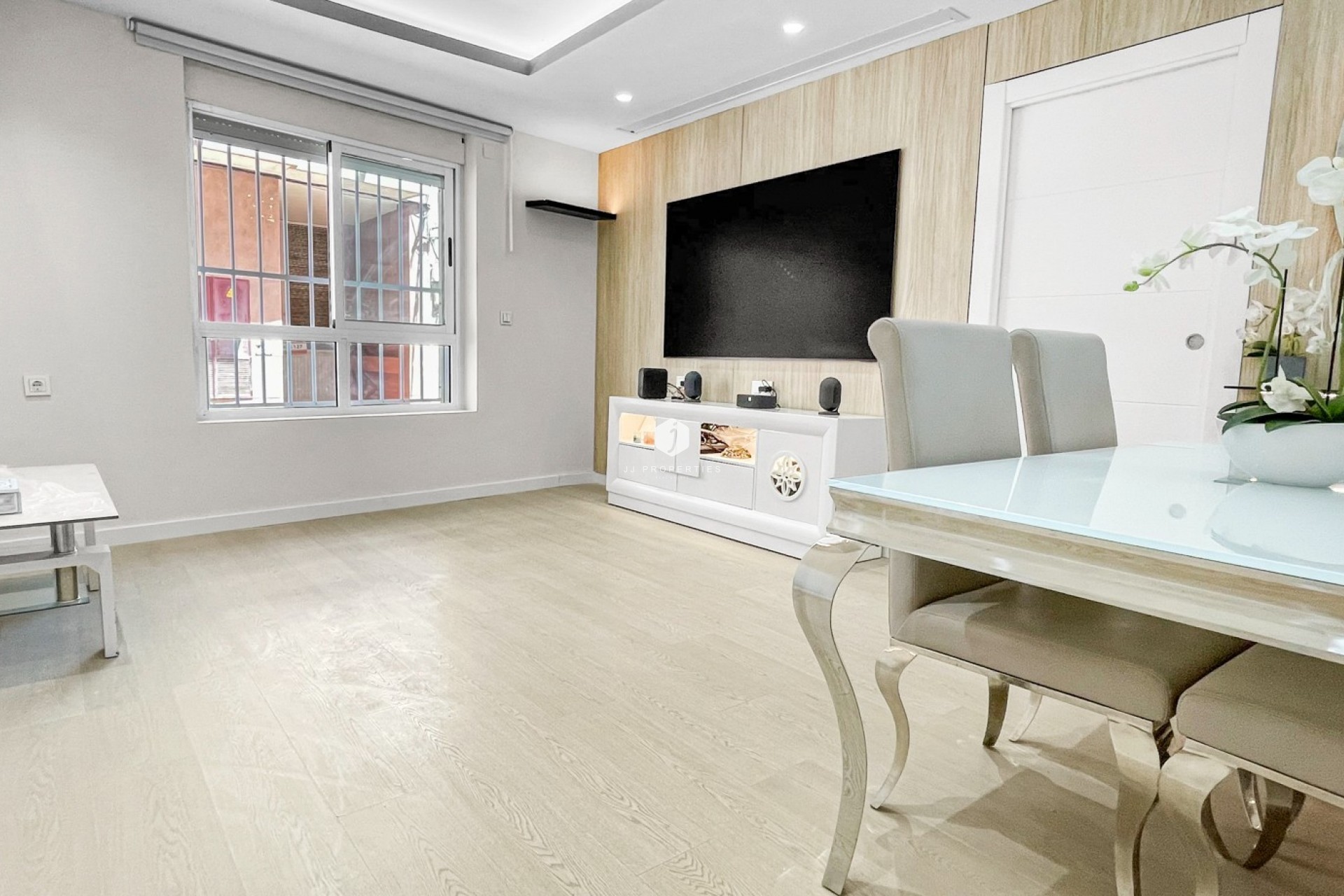 Resale - Apartment / flat -
Torrevieja - Costa Blanca