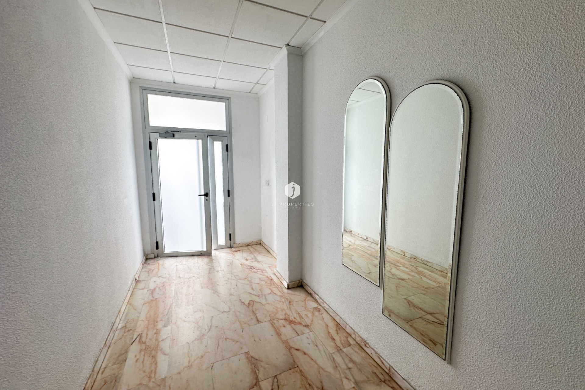 Resale - Apartment / flat -
Torrevieja - Costa Blanca