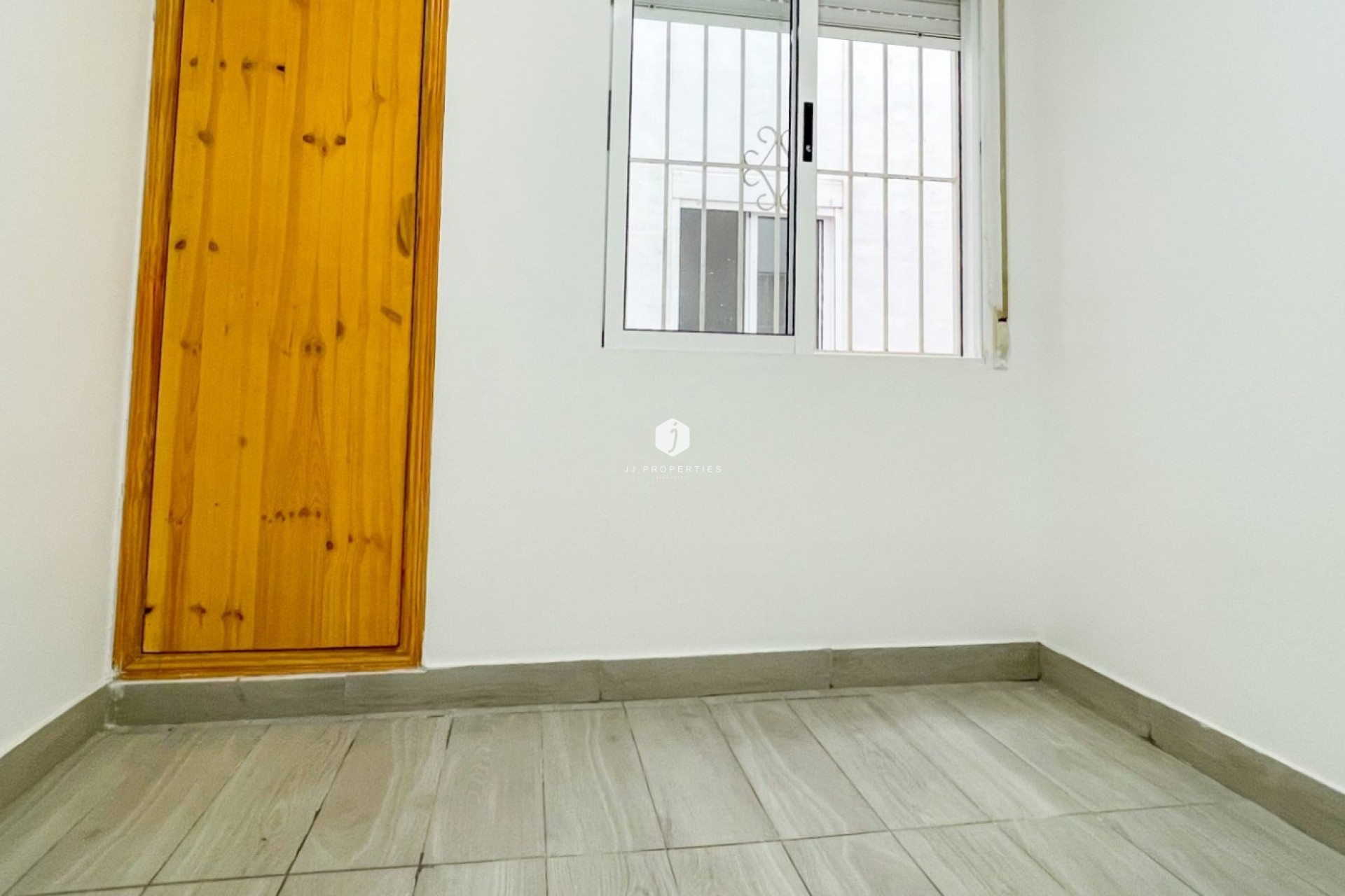 Resale - Apartment / flat -
Torrevieja - Costa Blanca