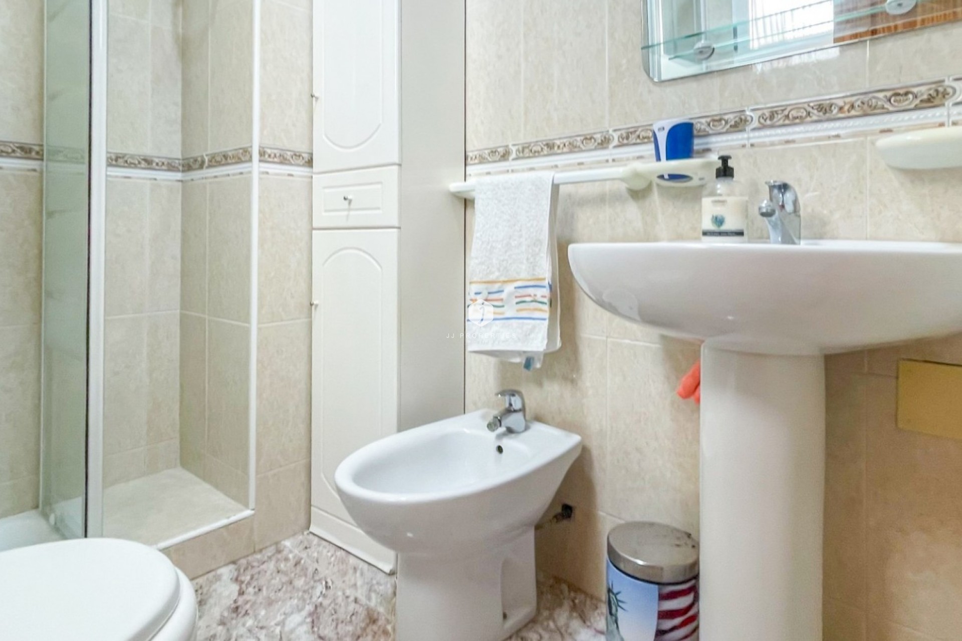 Resale - Apartment / flat -
Torrevieja - Costa Blanca