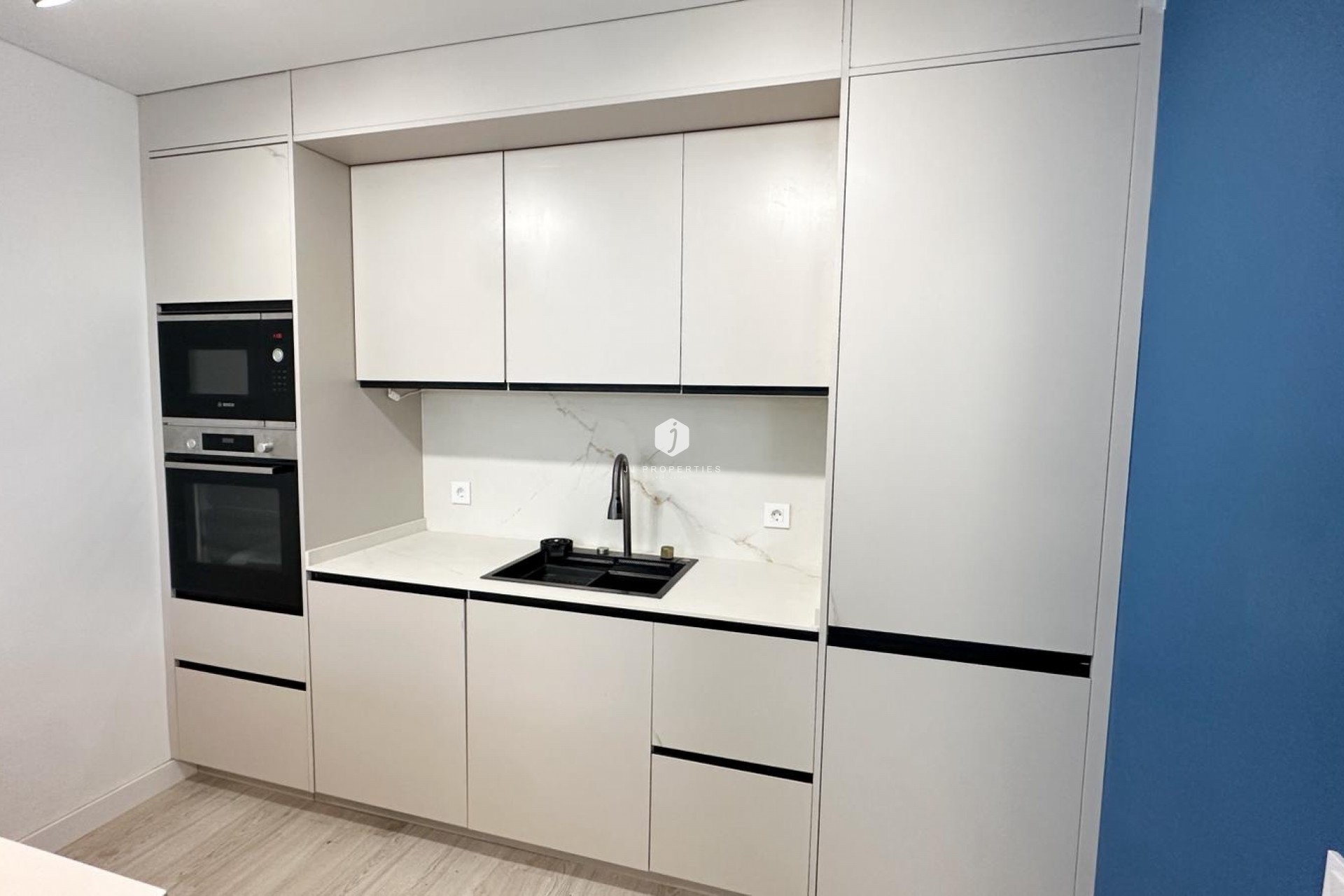 Resale - Apartment / flat -
Torrevieja - Costa Blanca