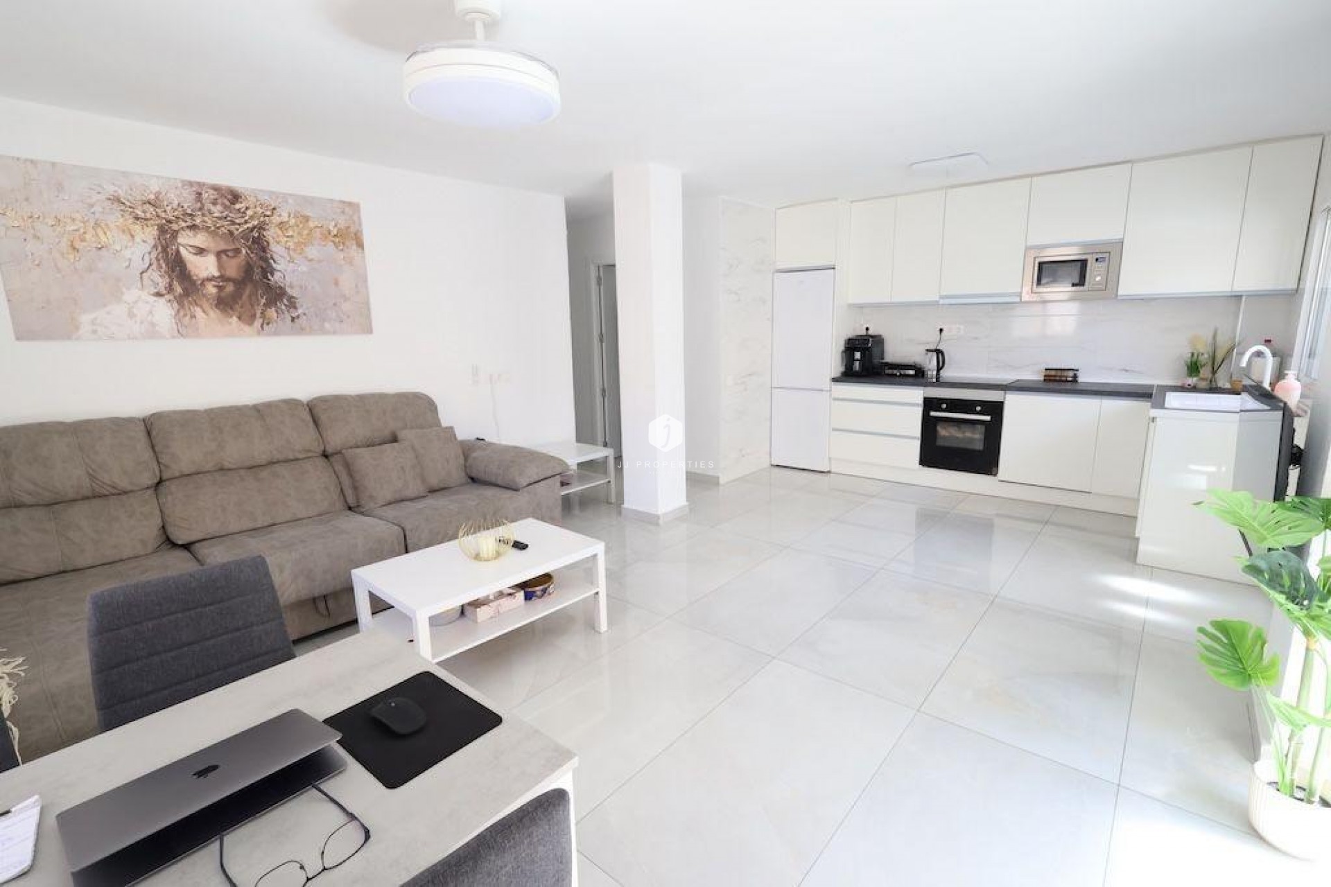 Resale - Apartment / flat -
Torrevieja - Costa Blanca