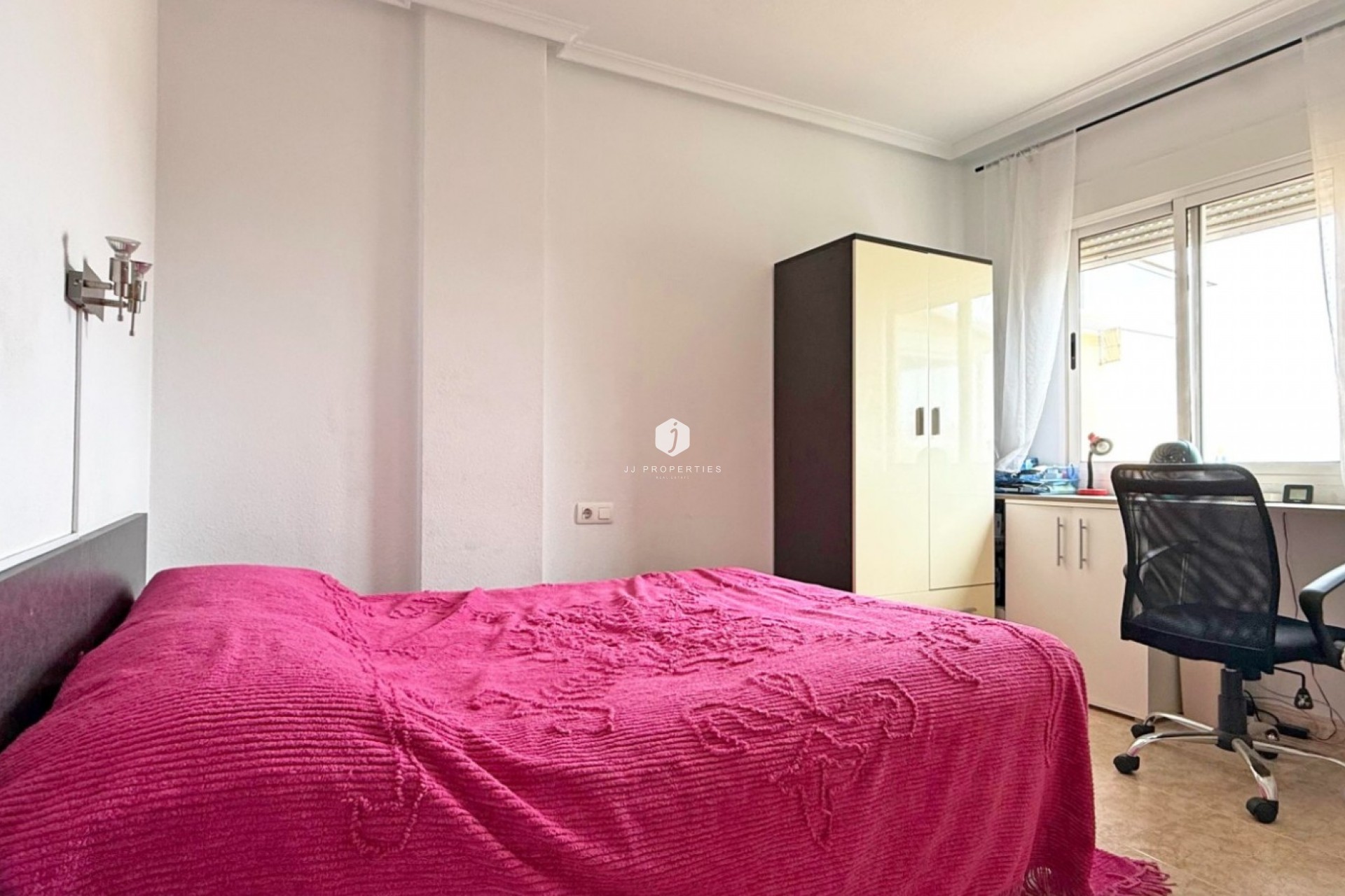 Resale - Apartment / flat -
Torrevieja - Costa Blanca