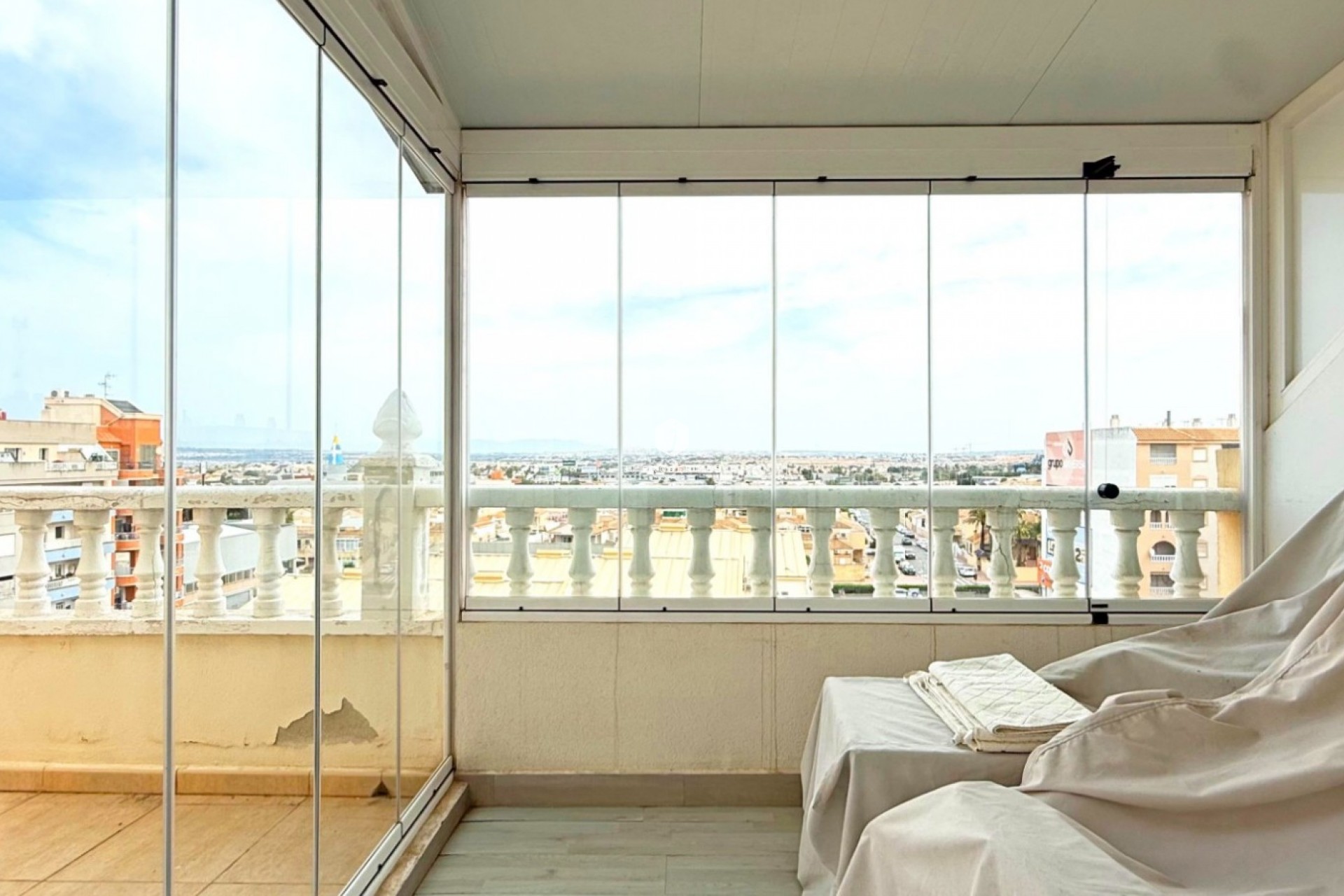 Resale - Apartment / flat -
Torrevieja - Costa Blanca