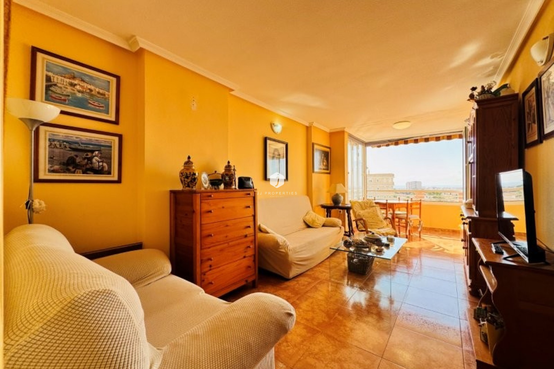 Resale - Apartment / flat -
Torrevieja - Costa Blanca