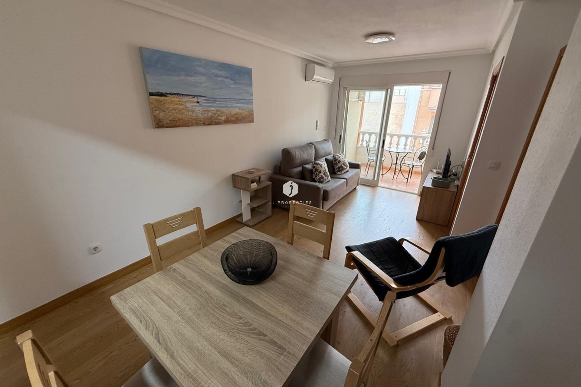 Resale - Apartment / flat -
Torrevieja - Costa Blanca