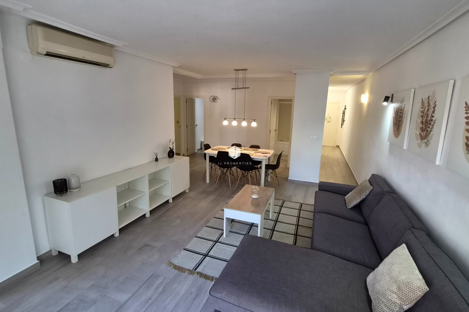 Resale - Apartment / flat -
Torrevieja - Costa Blanca