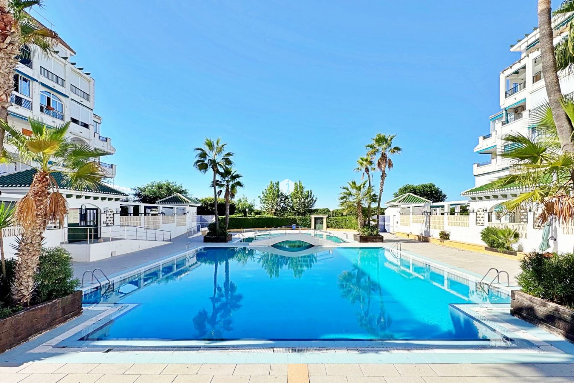 Resale - Apartment / flat -
Torrevieja - Costa Blanca