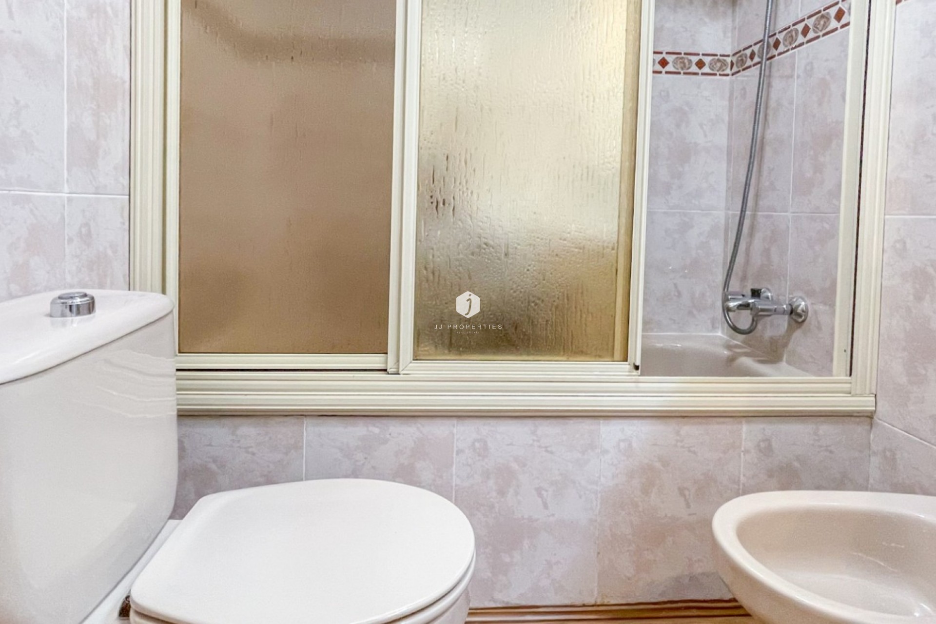 Resale - Apartment / flat -
Torrevieja - Costa Blanca