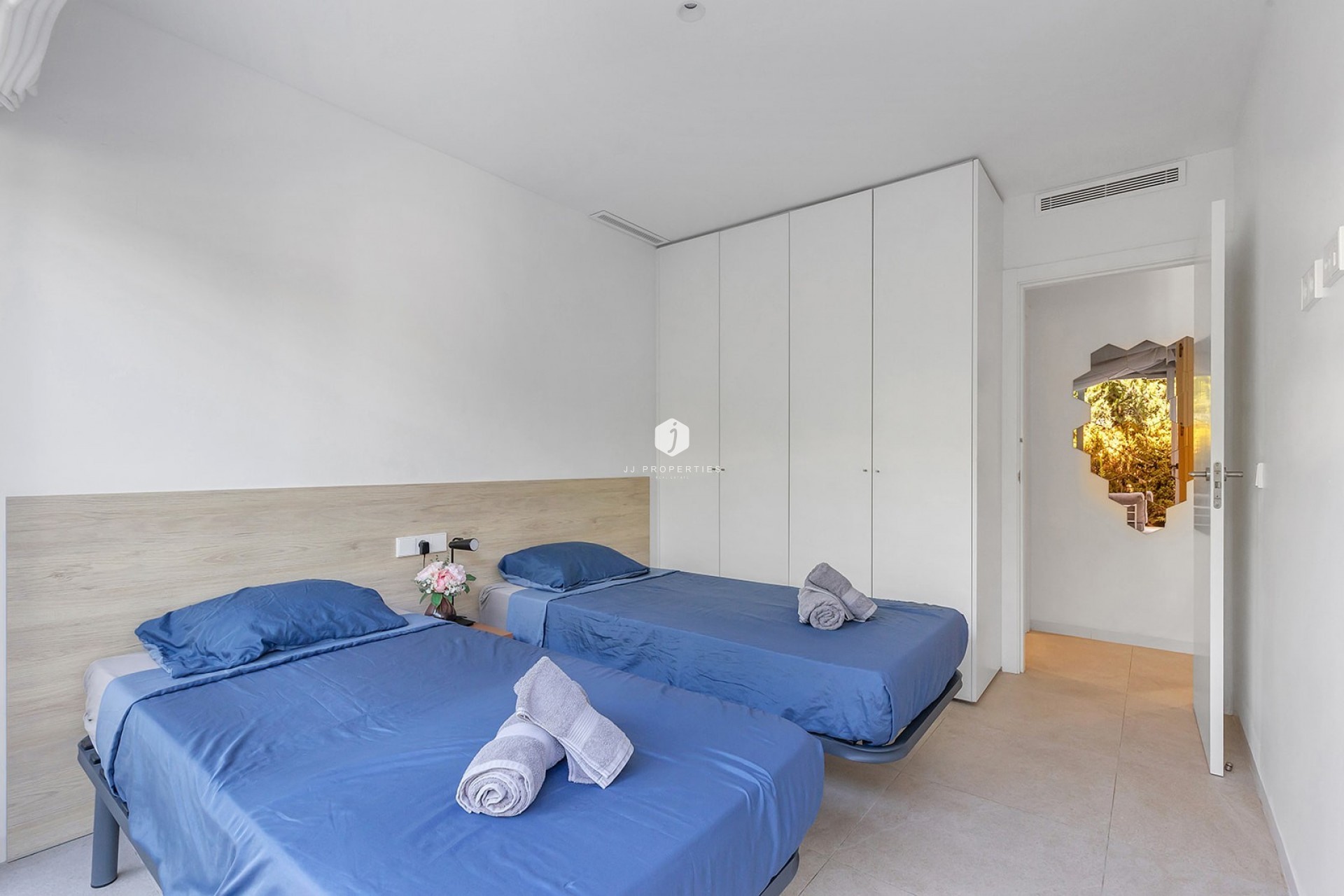 Resale - Apartment / flat -
Torrevieja - Costa Blanca