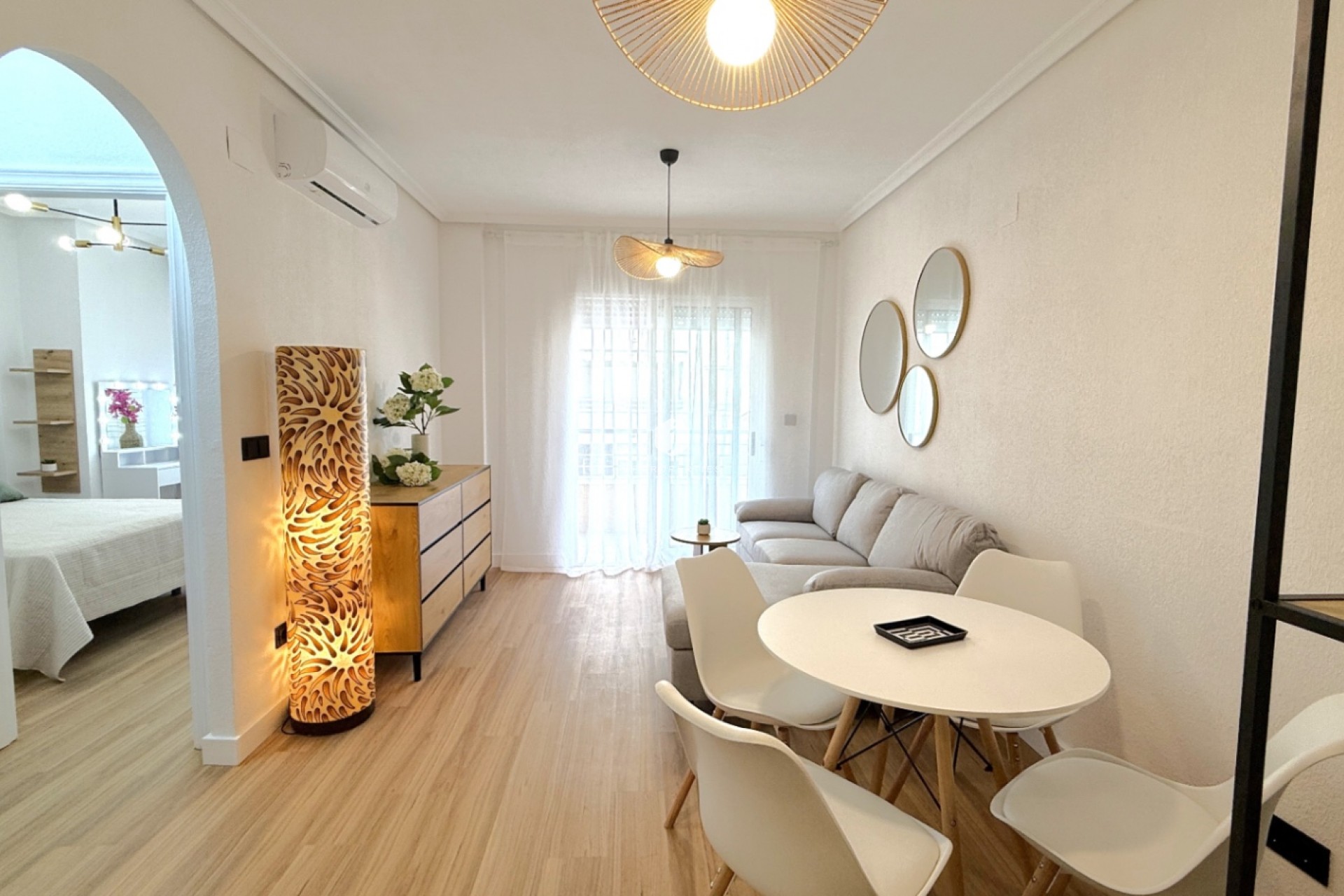Resale - Apartment / flat -
Torrevieja - Costa Blanca