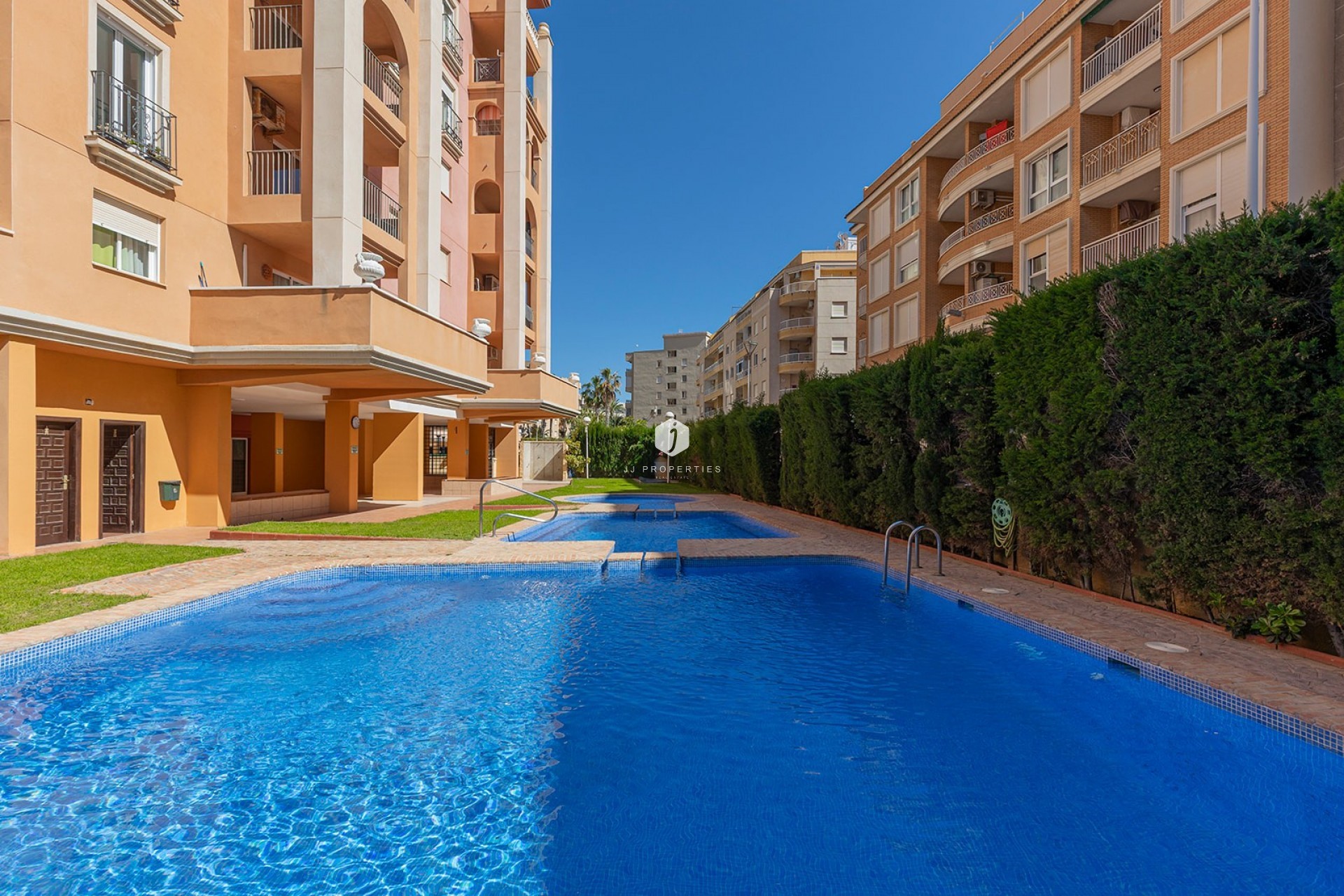 Resale - Apartment / flat -
Torrevieja - Costa Blanca