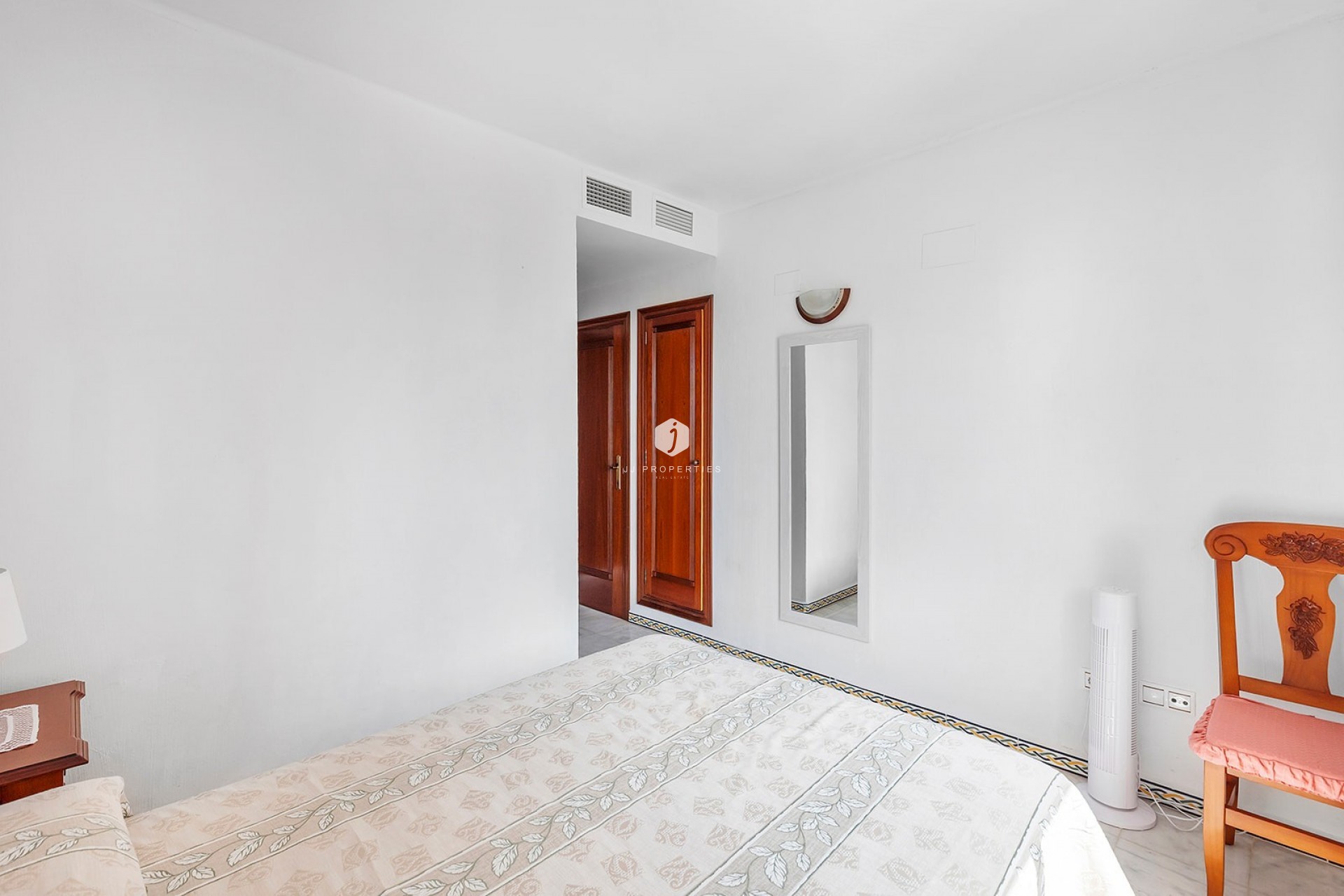 Resale - Apartment / flat -
Torrevieja - Costa Blanca