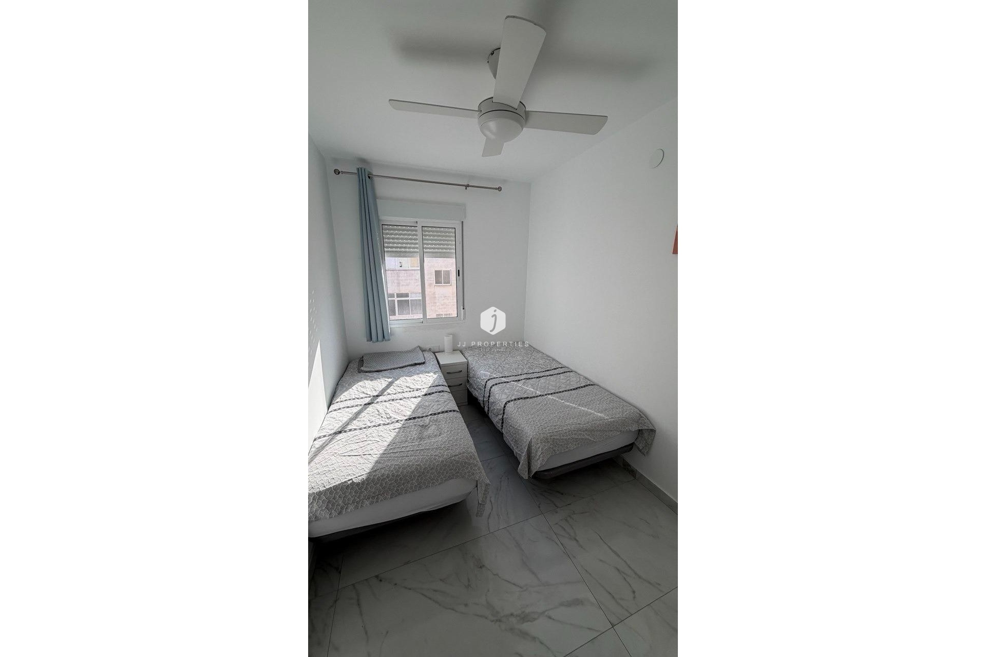 Resale - Apartment / flat -
Torrevieja - Curva Del Palangre