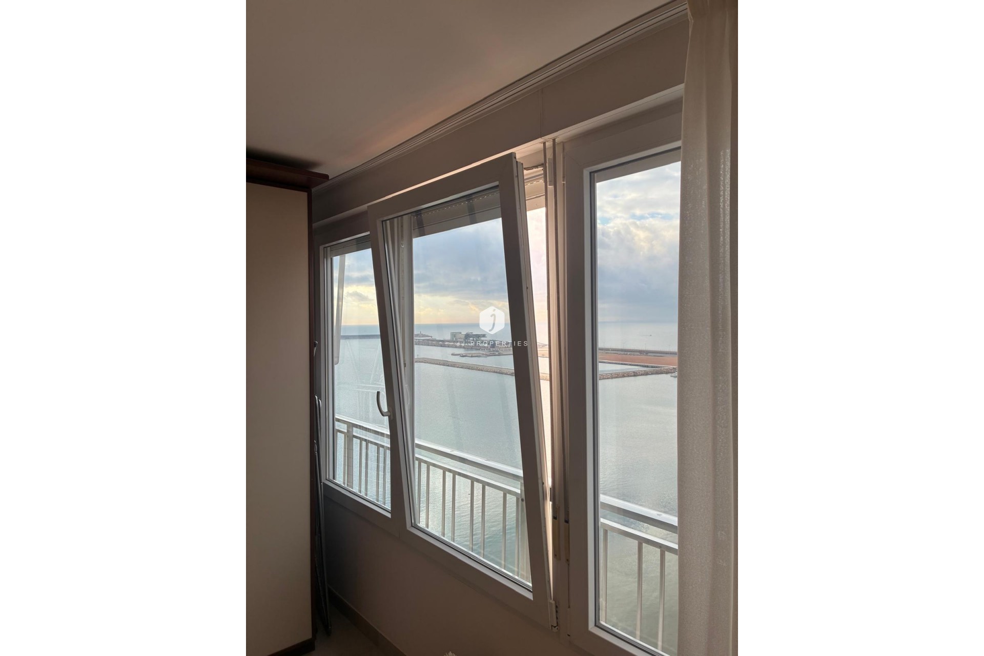 Resale - Apartment / flat -
Torrevieja - El Acequión - Los Náufragos