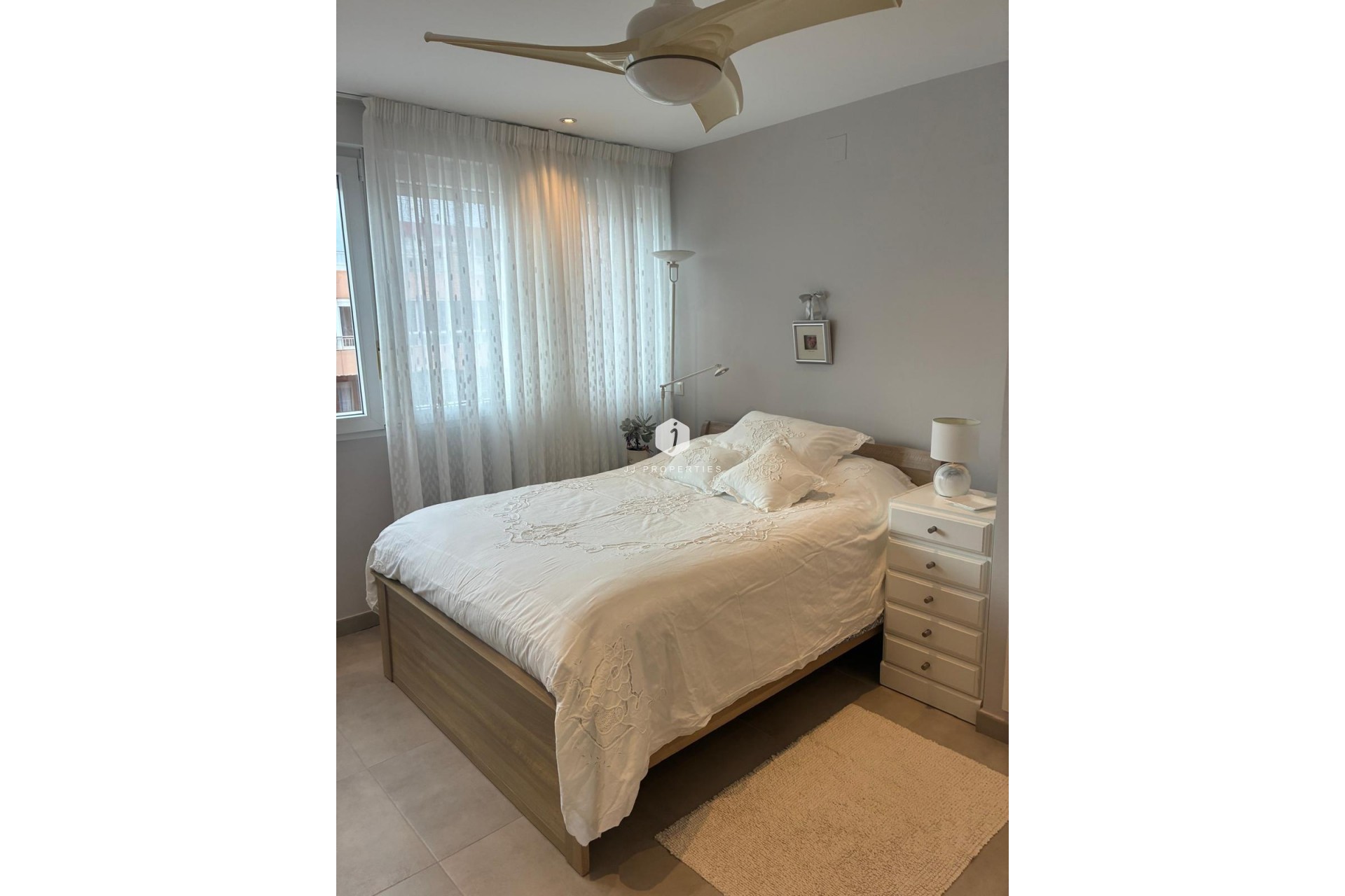 Resale - Apartment / flat -
Torrevieja - El Acequión - Los Náufragos