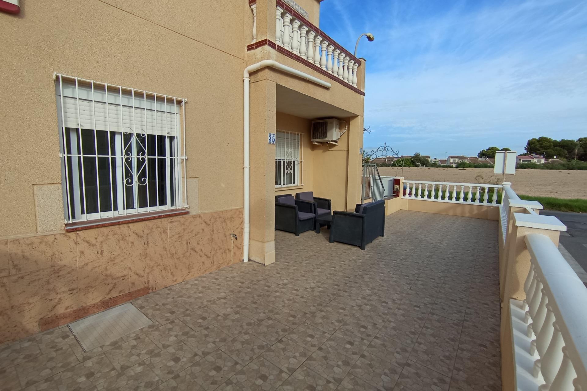 Resale - Apartment / flat -
Torrevieja - El Limonar