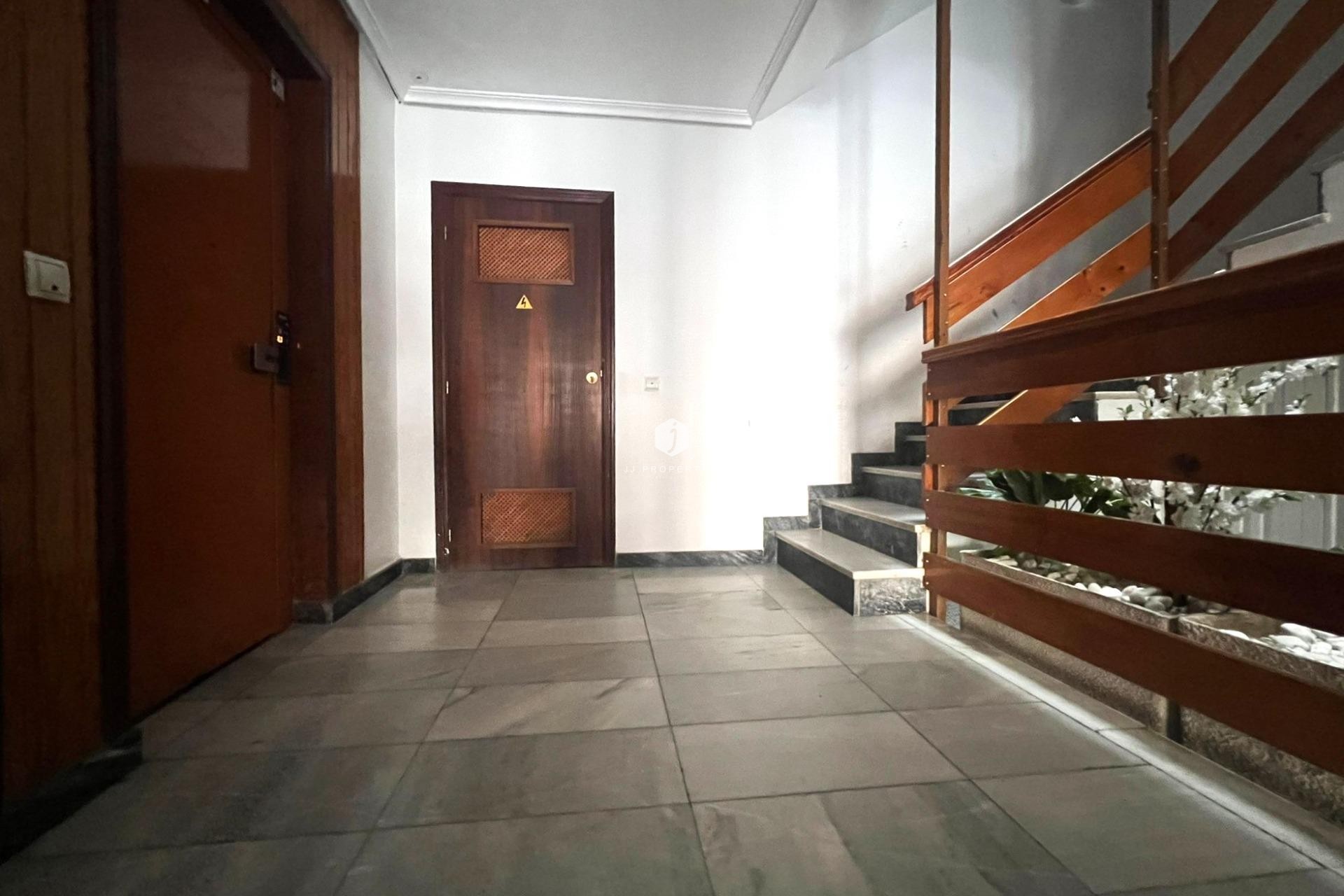 Resale - Apartment / flat -
Torrevieja - El molino