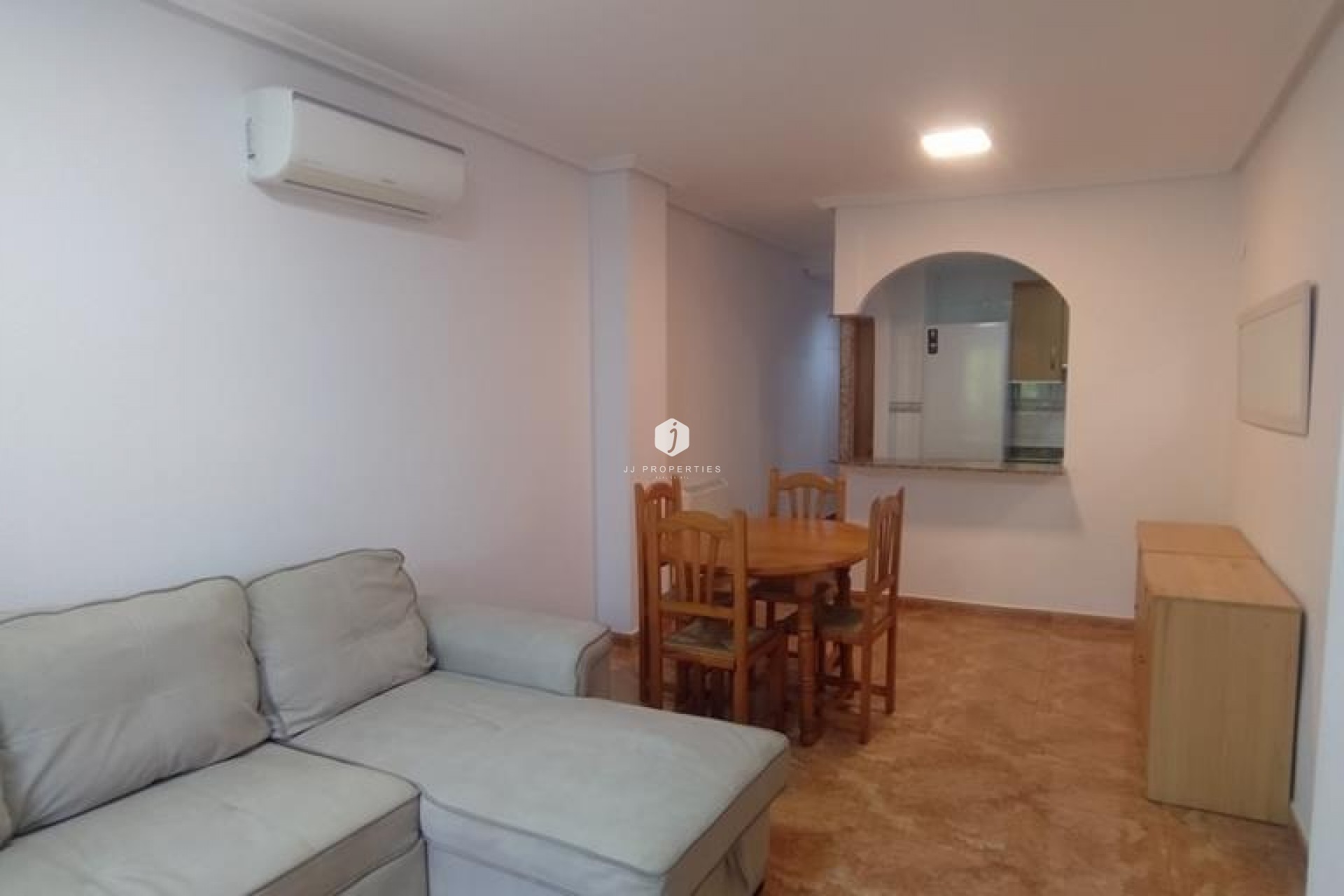 Resale - Apartment / flat -
Torrevieja - El molino