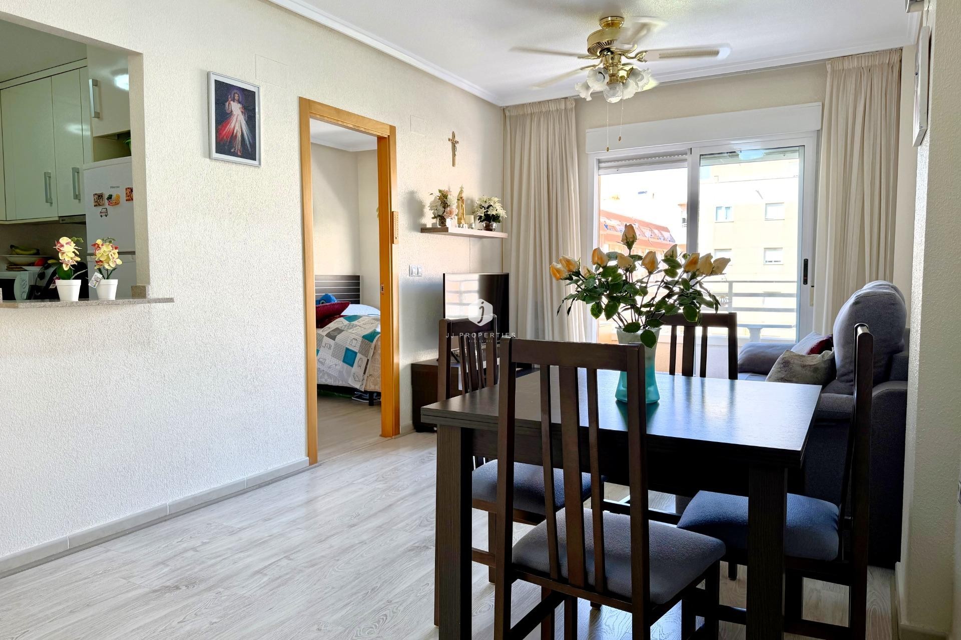 Resale - Apartment / flat -
Torrevieja - El molino
