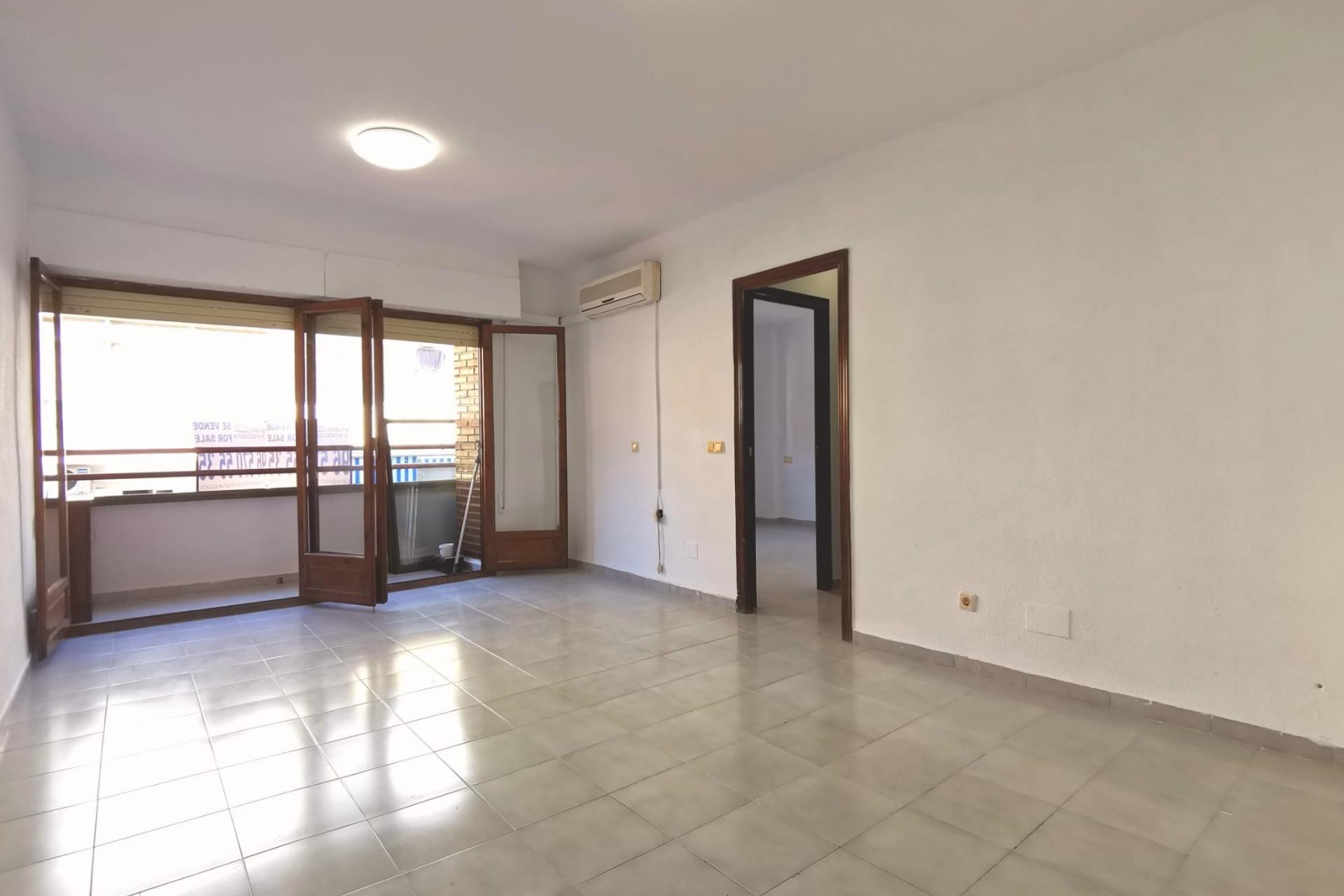 Resale - Apartment / flat -
Torrevieja - Estacion de autobuses