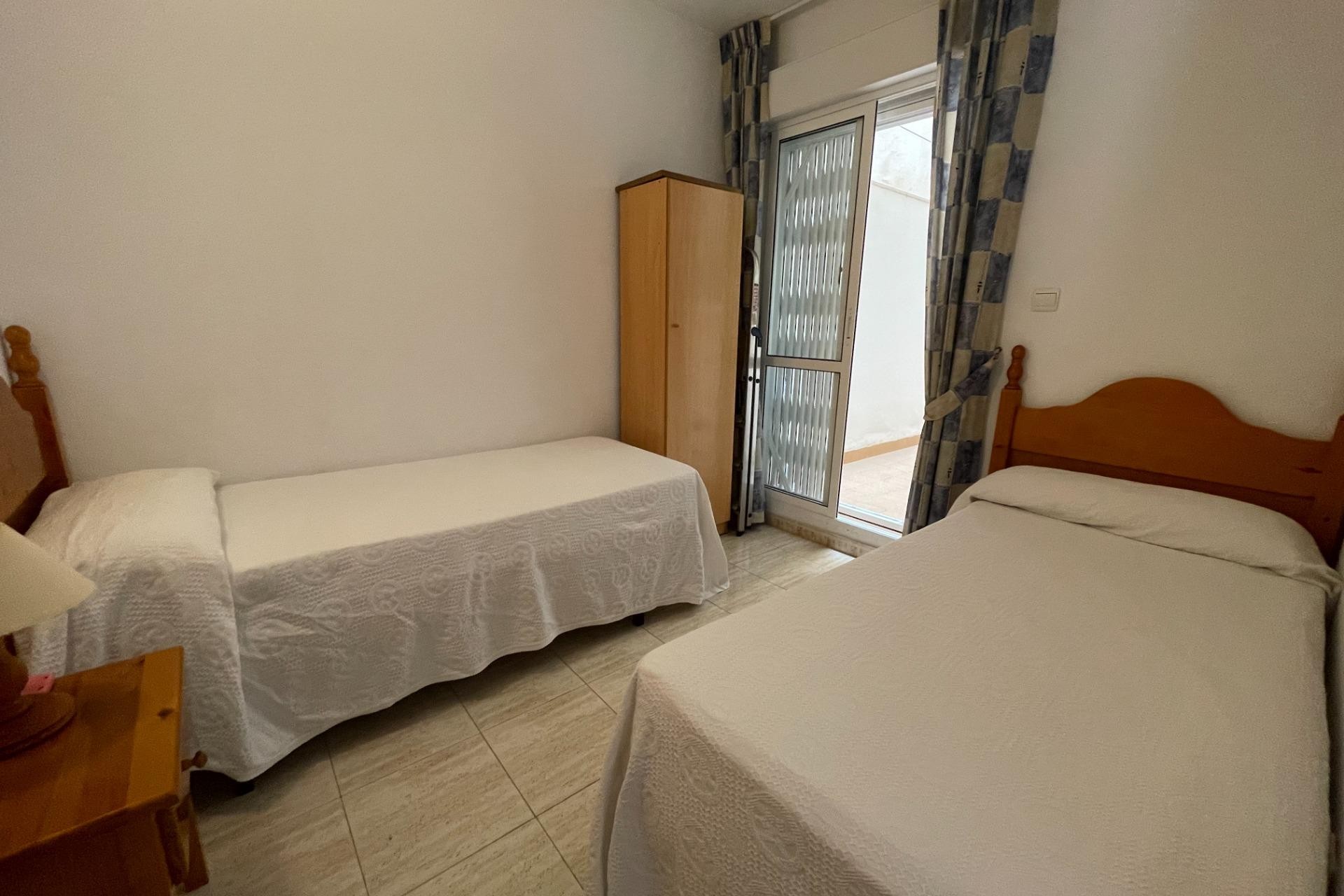 Resale - Apartment / flat -
Torrevieja - Estacion de autobuses