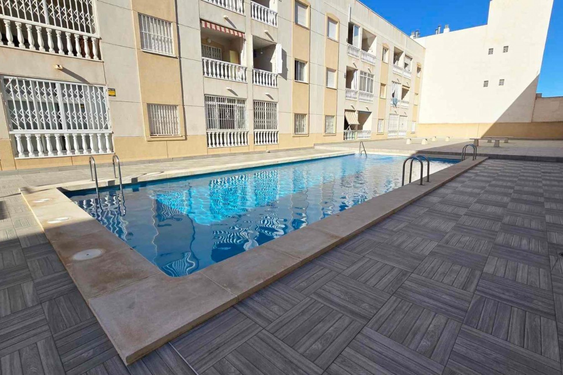 Resale - Apartment / flat -
Torrevieja - Estacion de autobuses