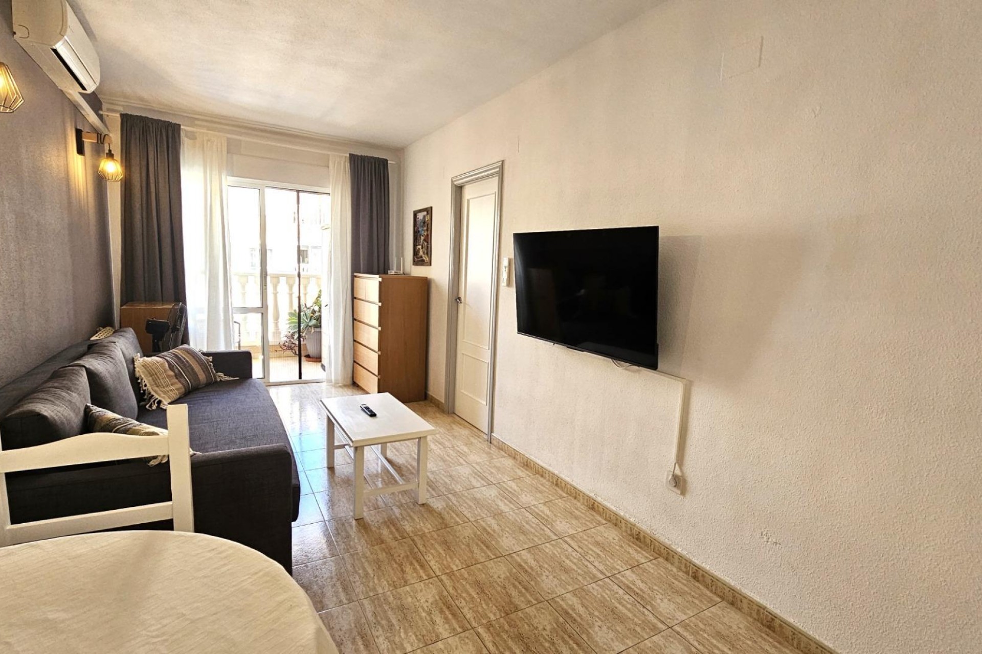 Resale - Apartment / flat -
Torrevieja - Estacion de autobuses