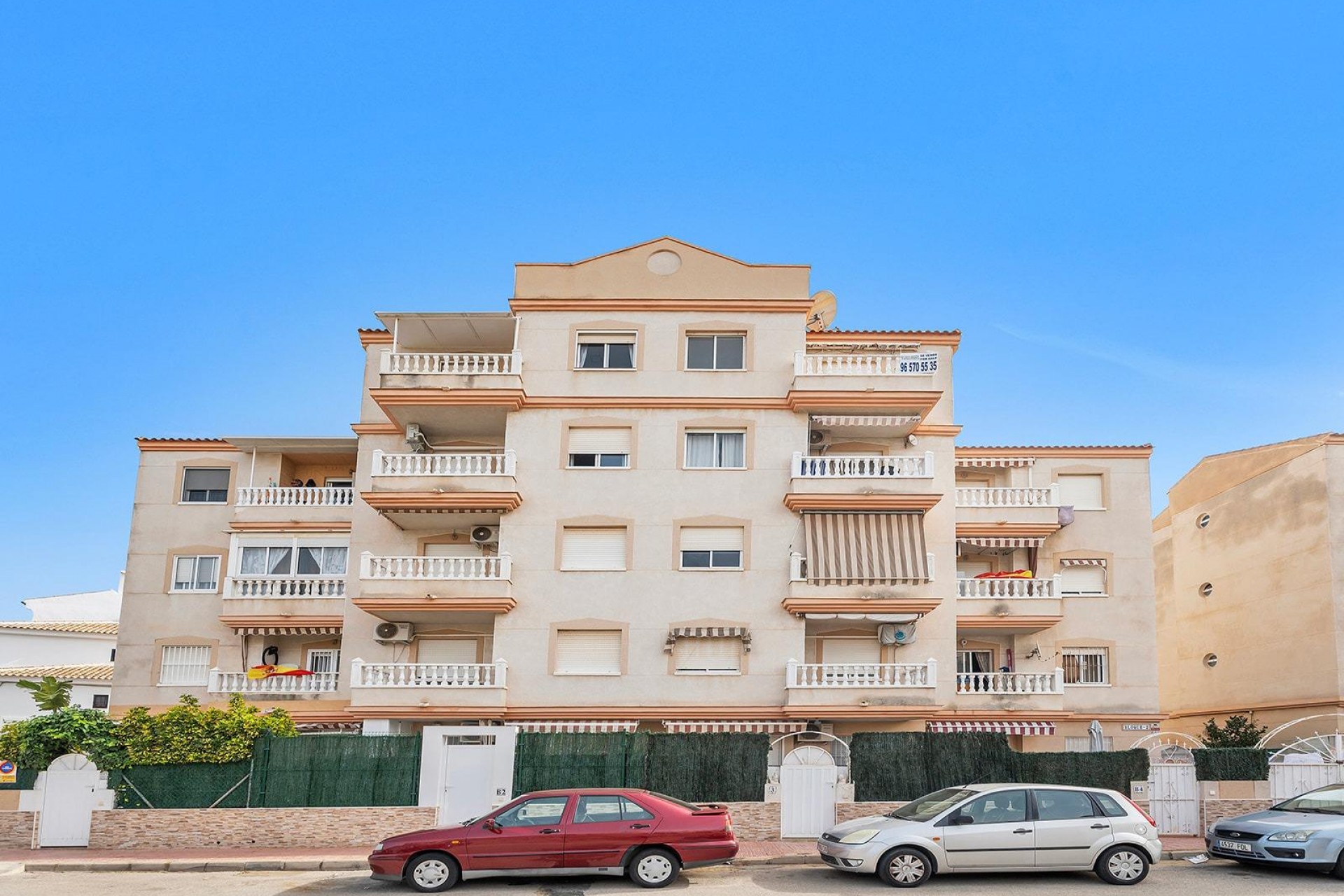 Resale - Apartment / flat -
Torrevieja - Estacion de autobuses