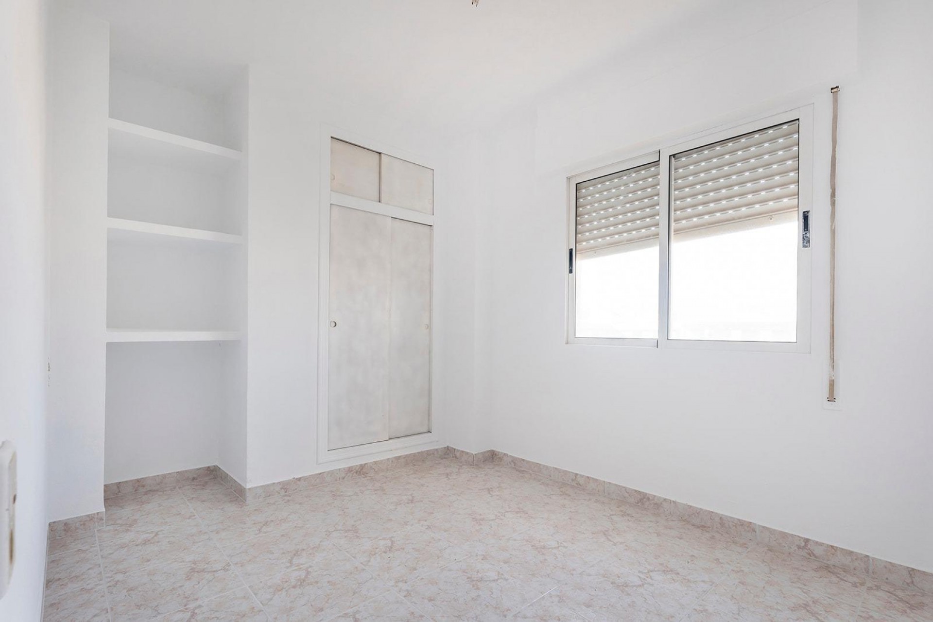 Resale - Apartment / flat -
Torrevieja - Estacion de autobuses