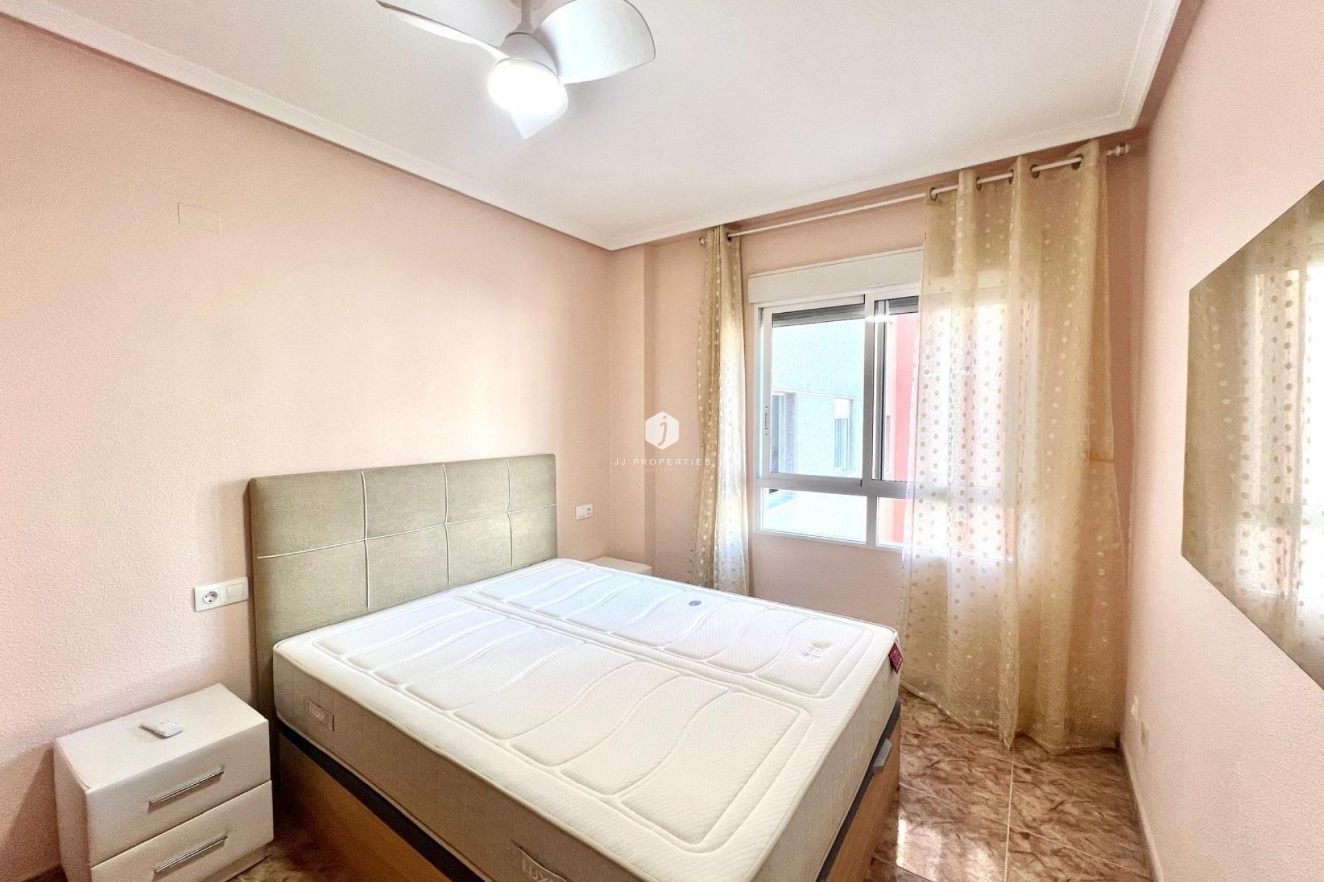 Resale - Apartment / flat -
Torrevieja - Estacion de autobuses