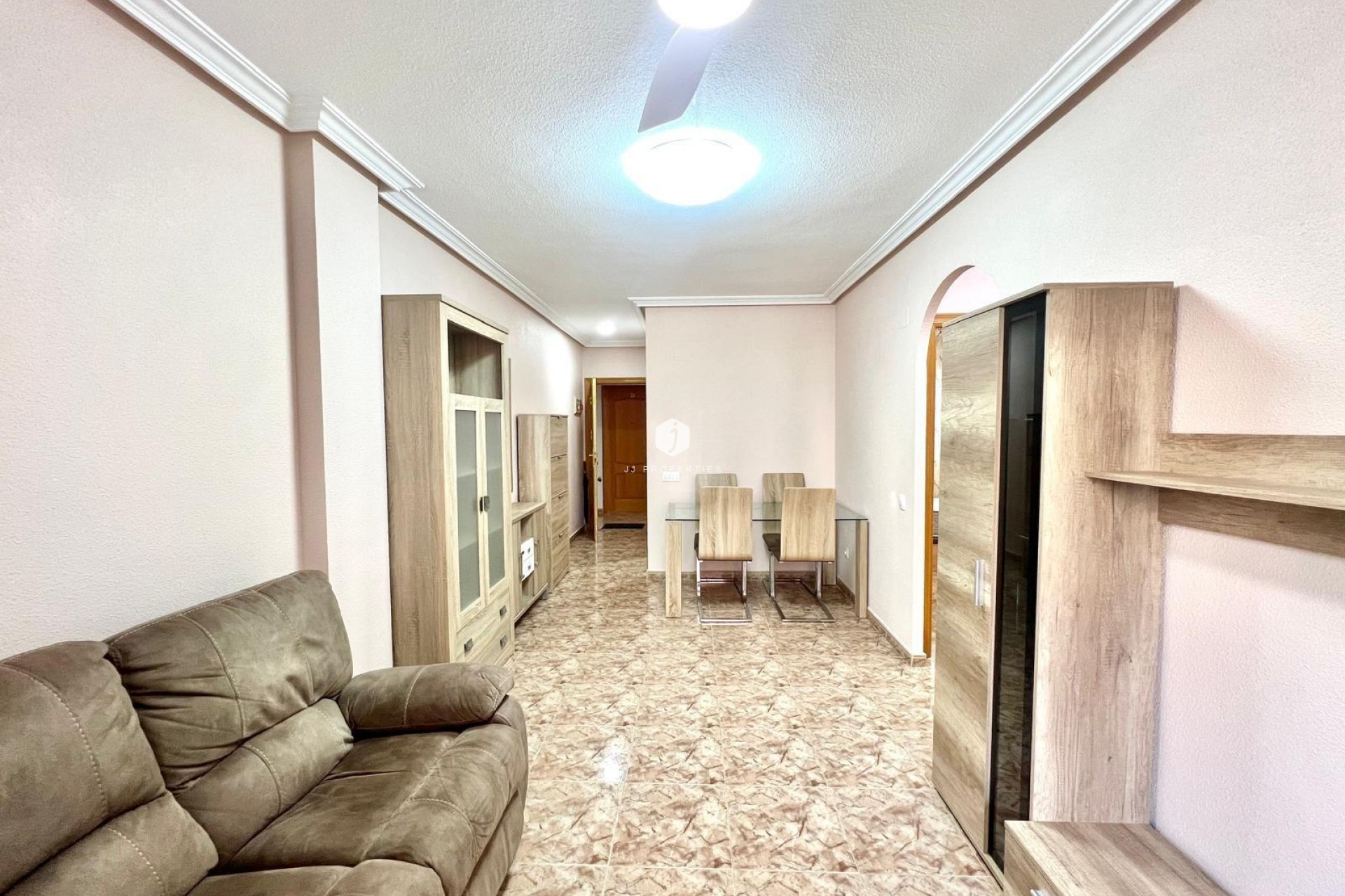 Resale - Apartment / flat -
Torrevieja - Estacion de autobuses