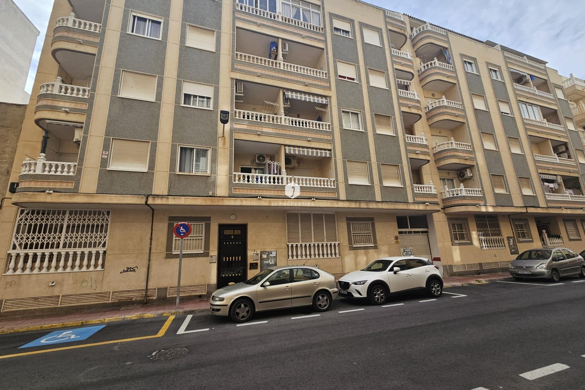 Resale - Apartment / flat -
Torrevieja - Estacion de autobuses