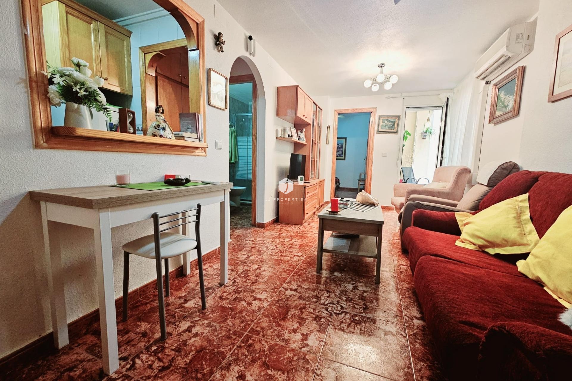 Resale - Apartment / flat -
Torrevieja - Estacion de autobuses