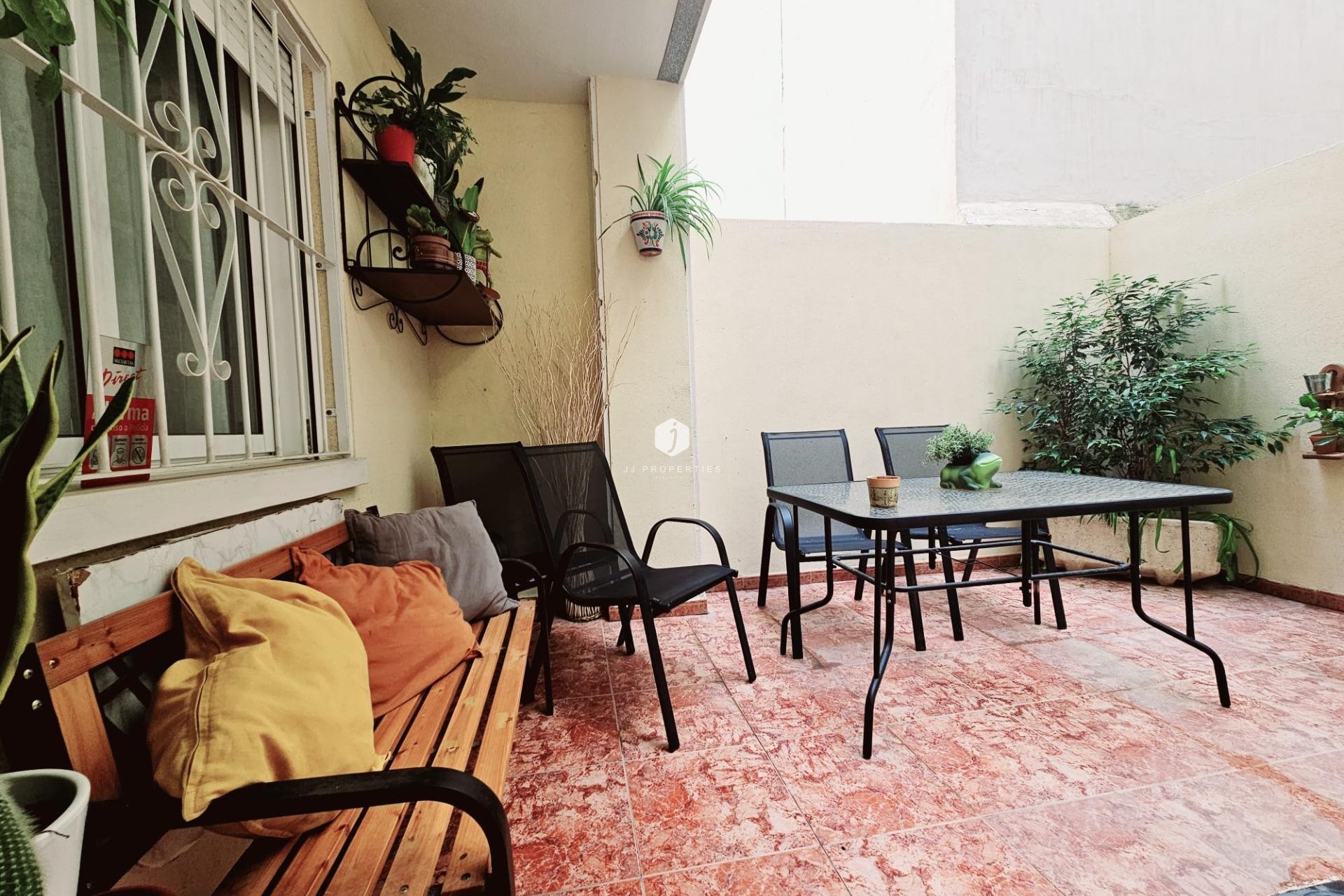 Resale - Apartment / flat -
Torrevieja - Estacion de autobuses