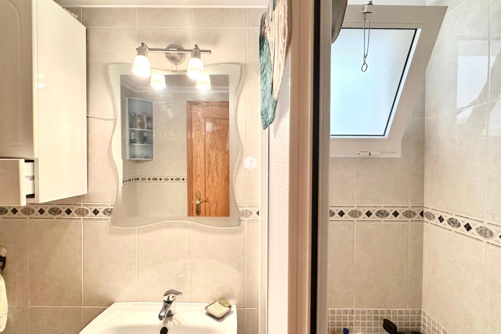 Resale - Apartment / flat -
Torrevieja - Estacion de autobuses