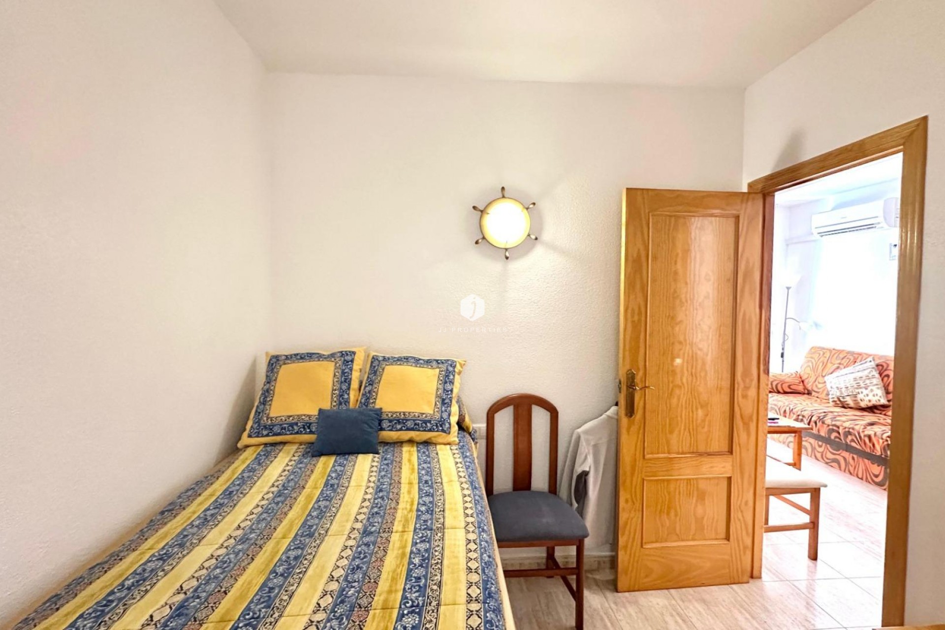 Resale - Apartment / flat -
Torrevieja - Estacion de autobuses