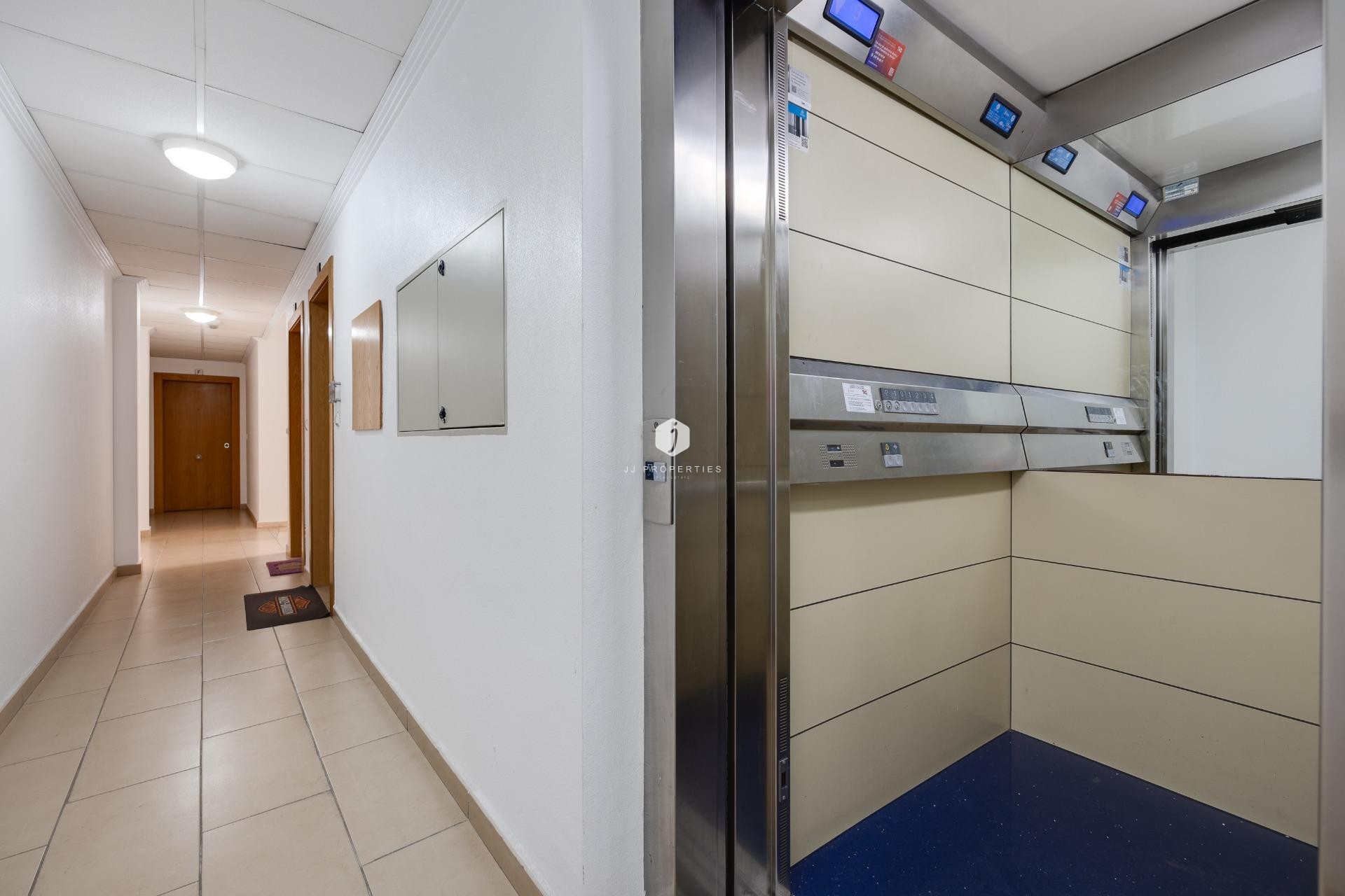 Resale - Apartment / flat -
Torrevieja - Estacion de autobuses